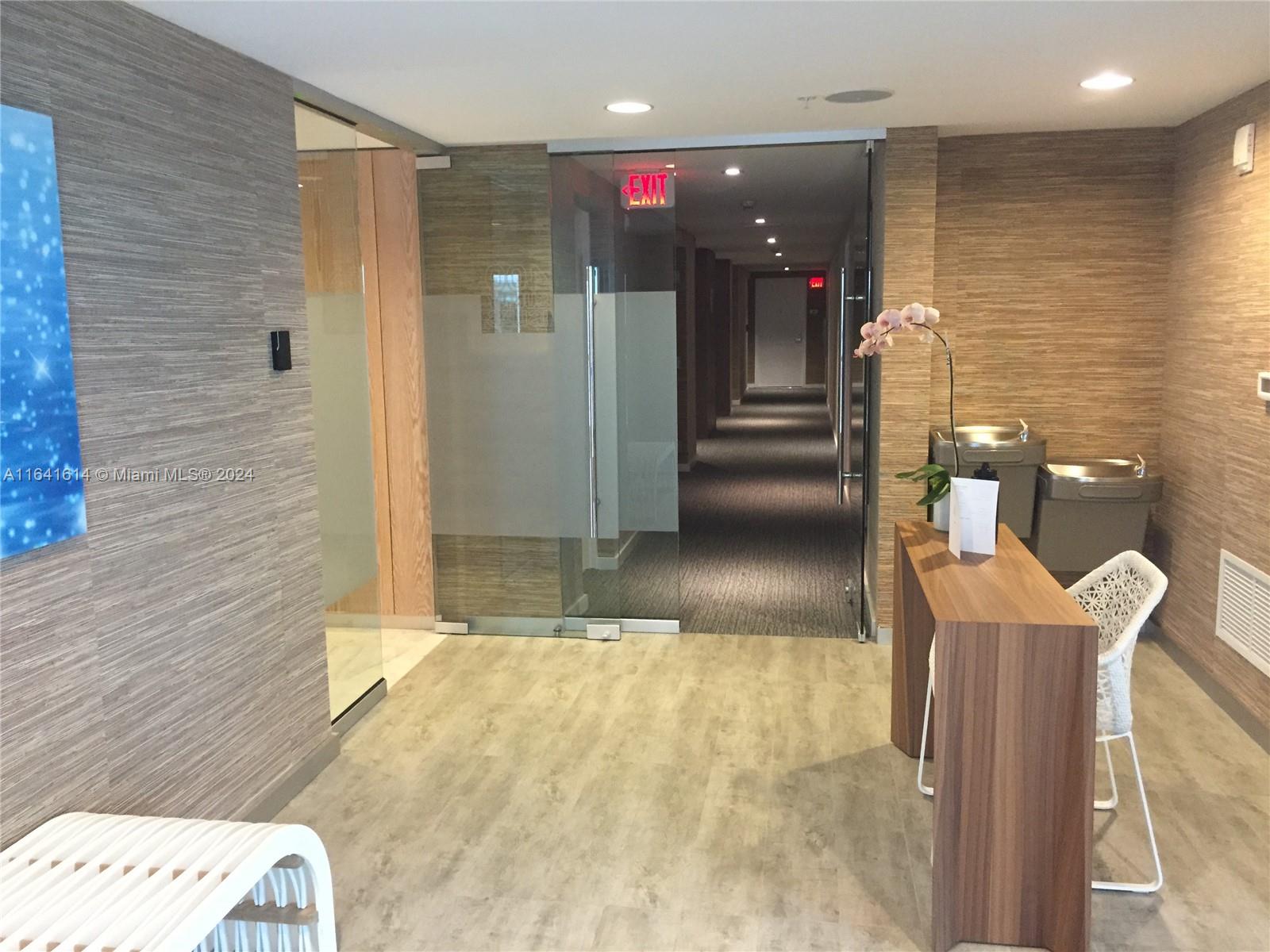 400 Sunny Isles Blvd # 1105