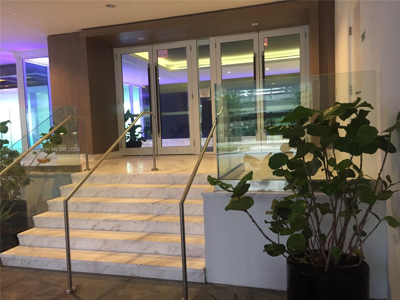 400 Sunny Isles Blvd # 1105