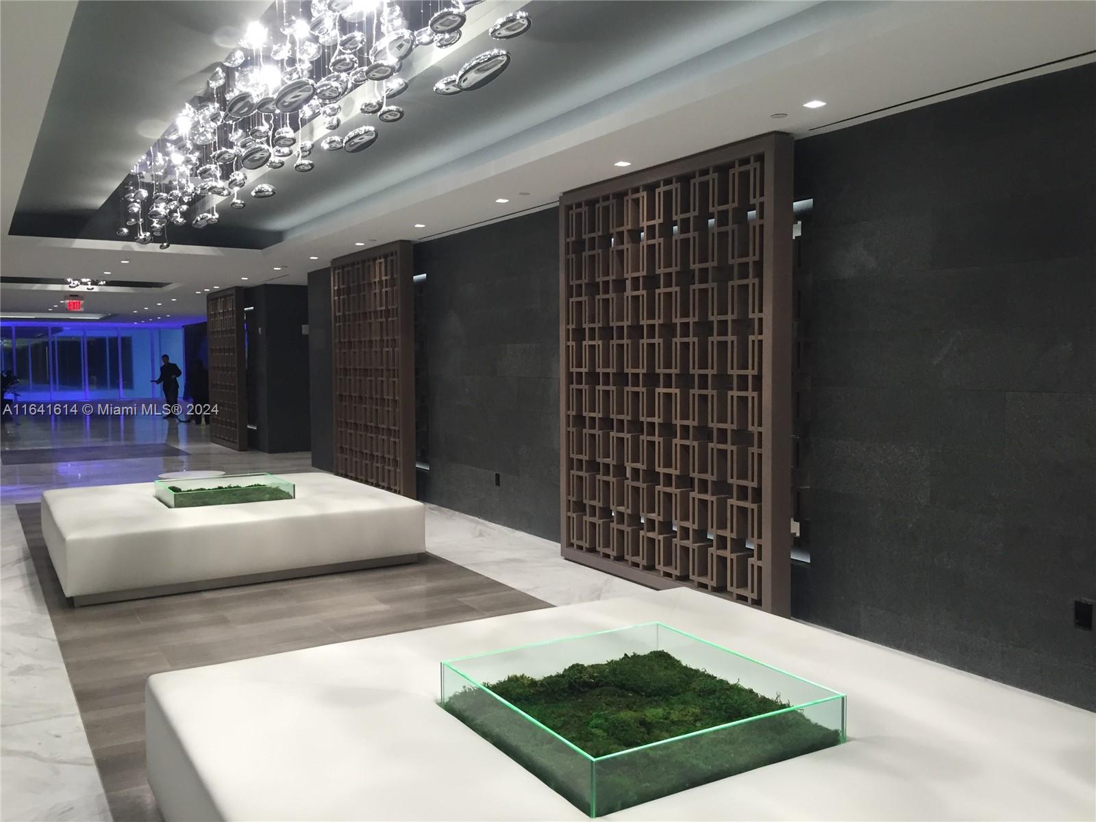 400 Sunny Isles Blvd # 1105