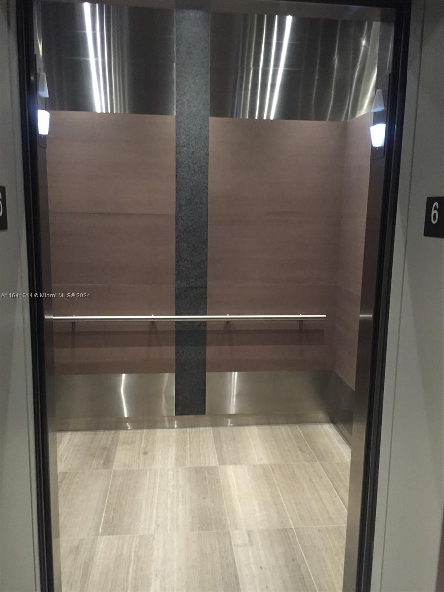 400 Sunny Isles Blvd # 1105