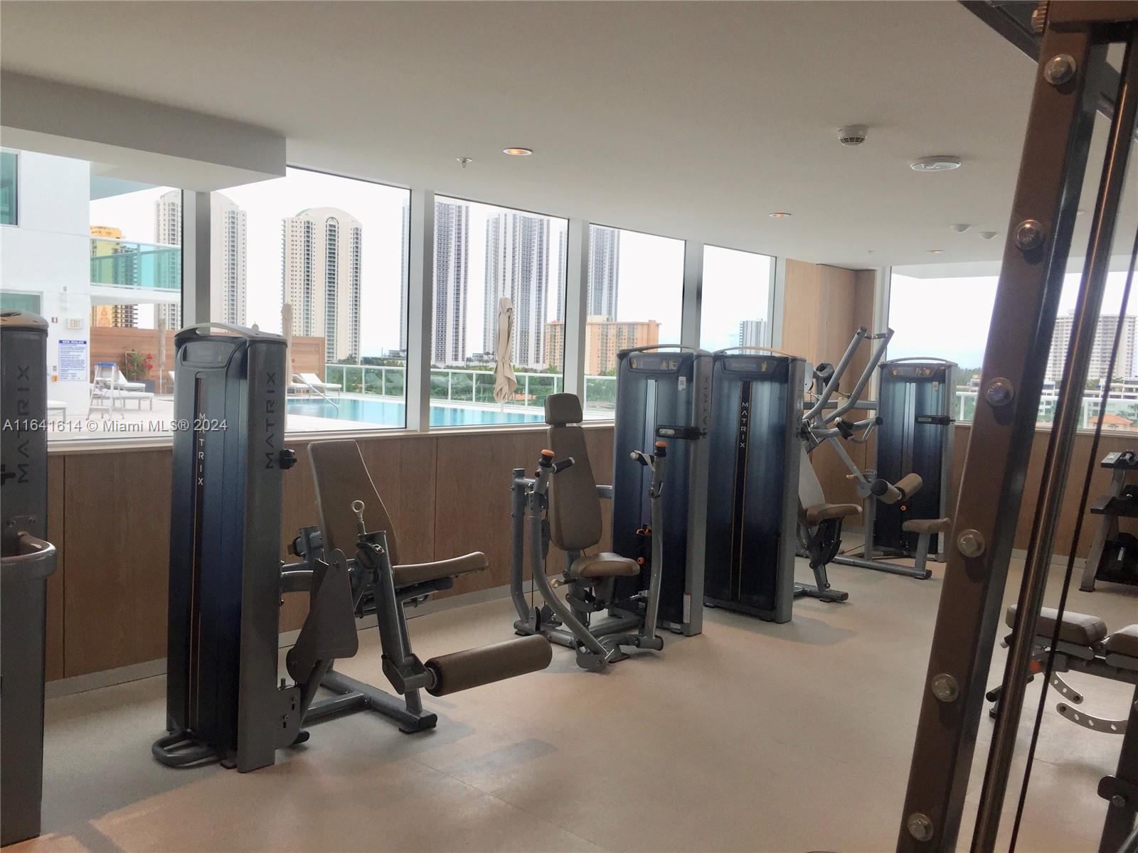 400 Sunny Isles Blvd # 1105