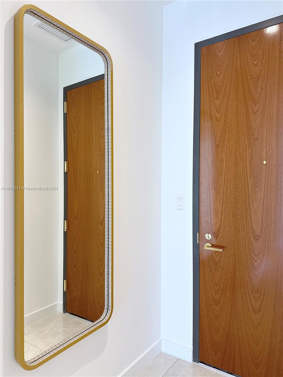 2655 S Bayshore Dr # 405