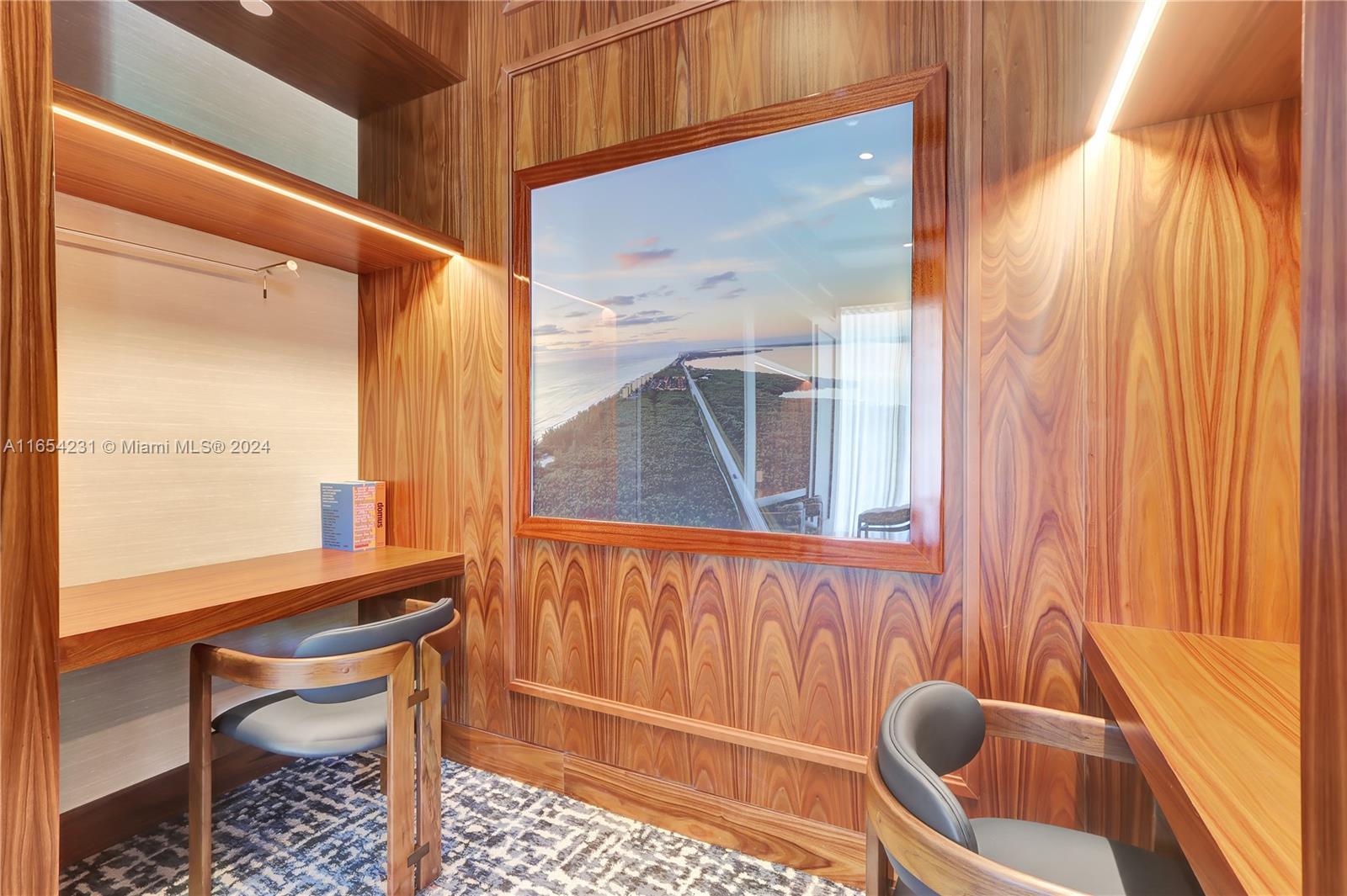 2655 S Bayshore Dr # 405