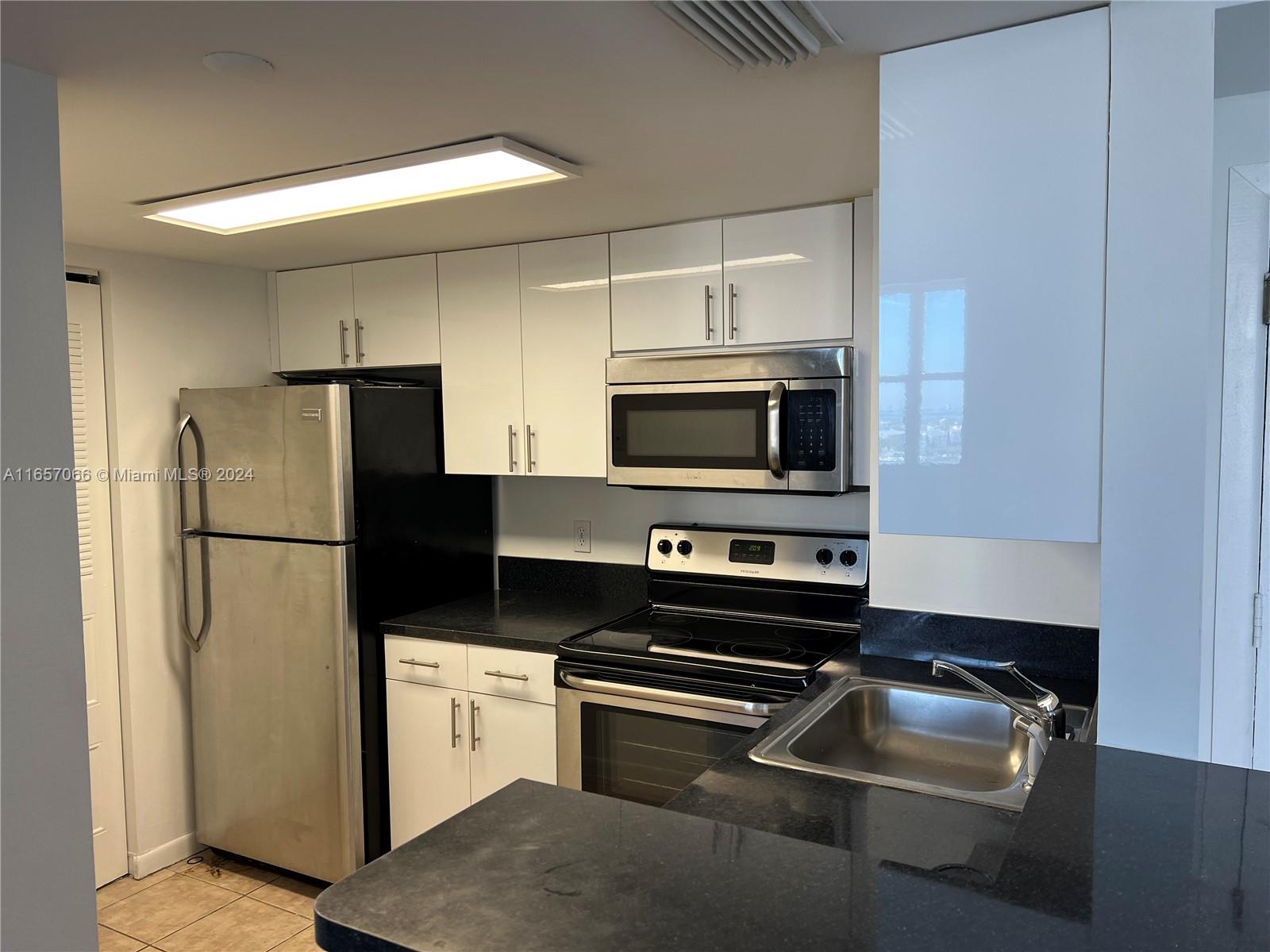 770 Claughton Island Dr # 25 Unit: PH-25