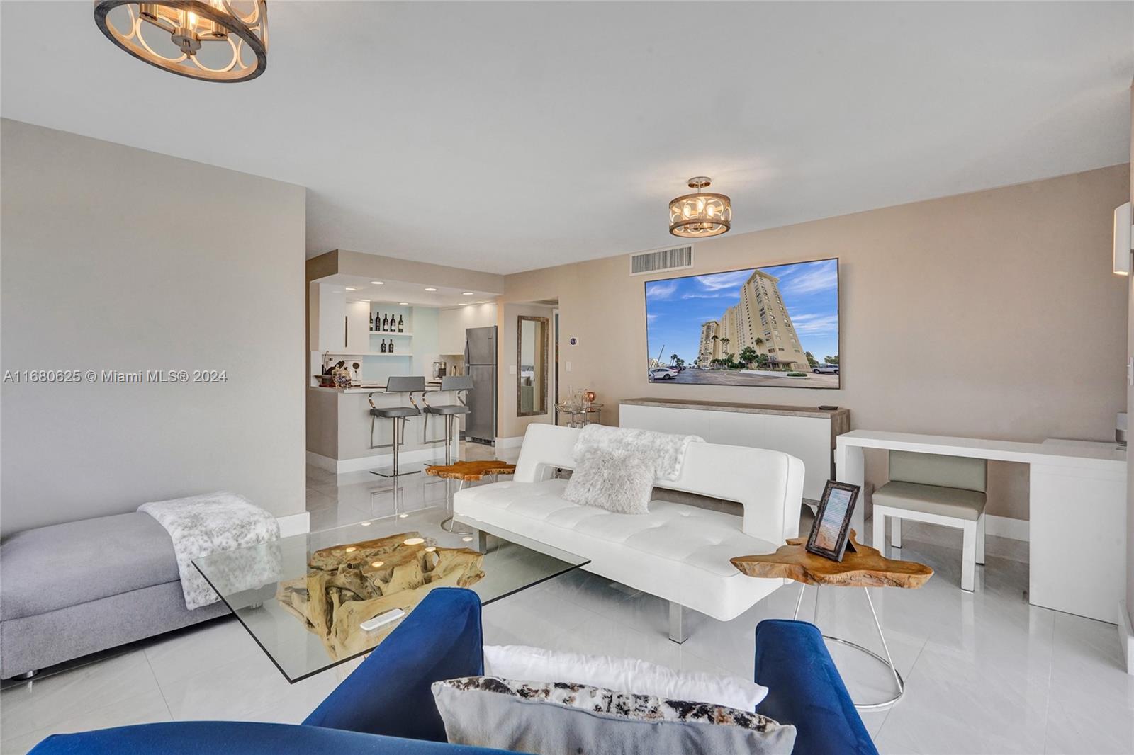 11111 Biscayne Blvd # 14H