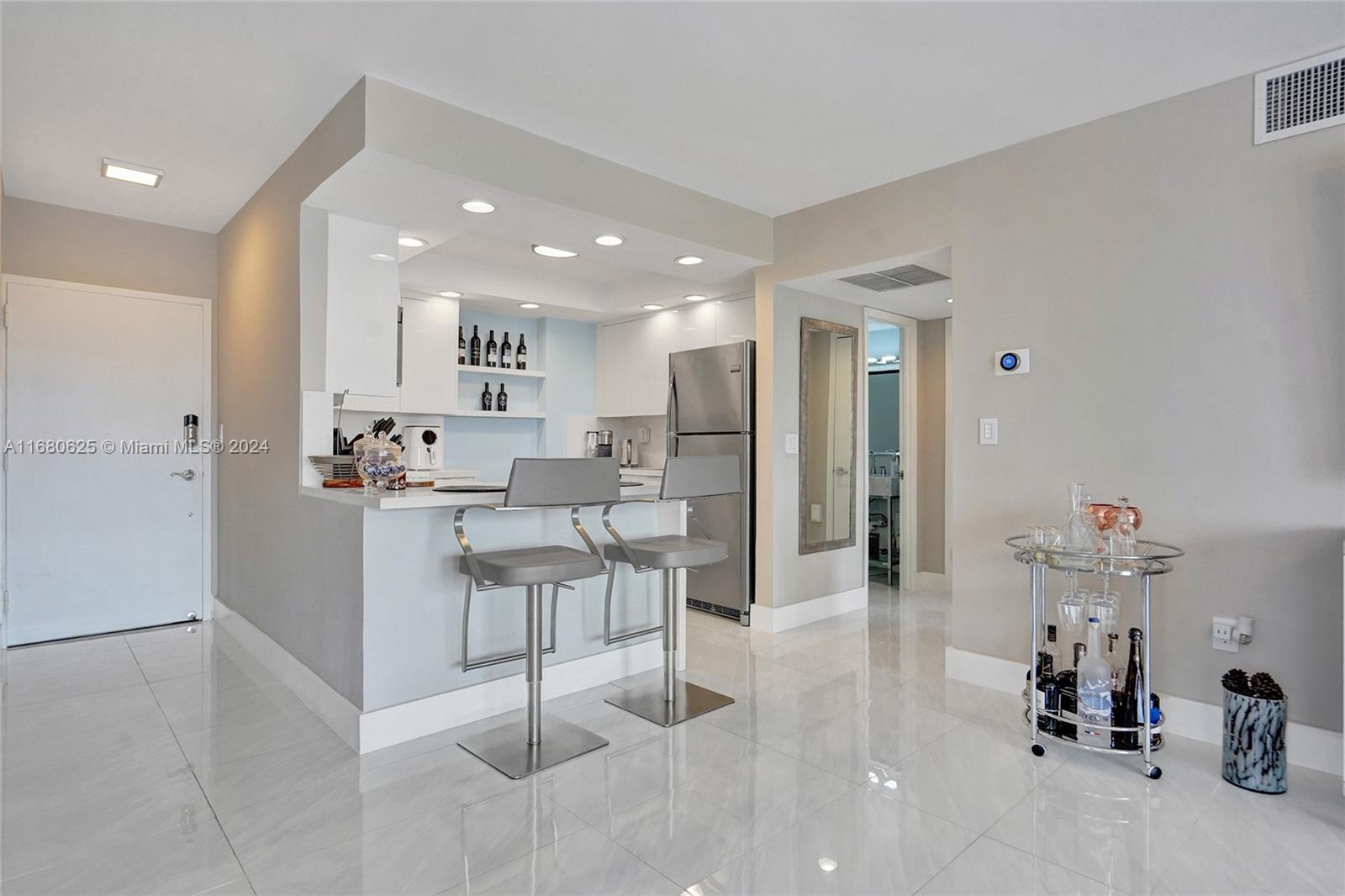 11111 Biscayne Blvd # 14H