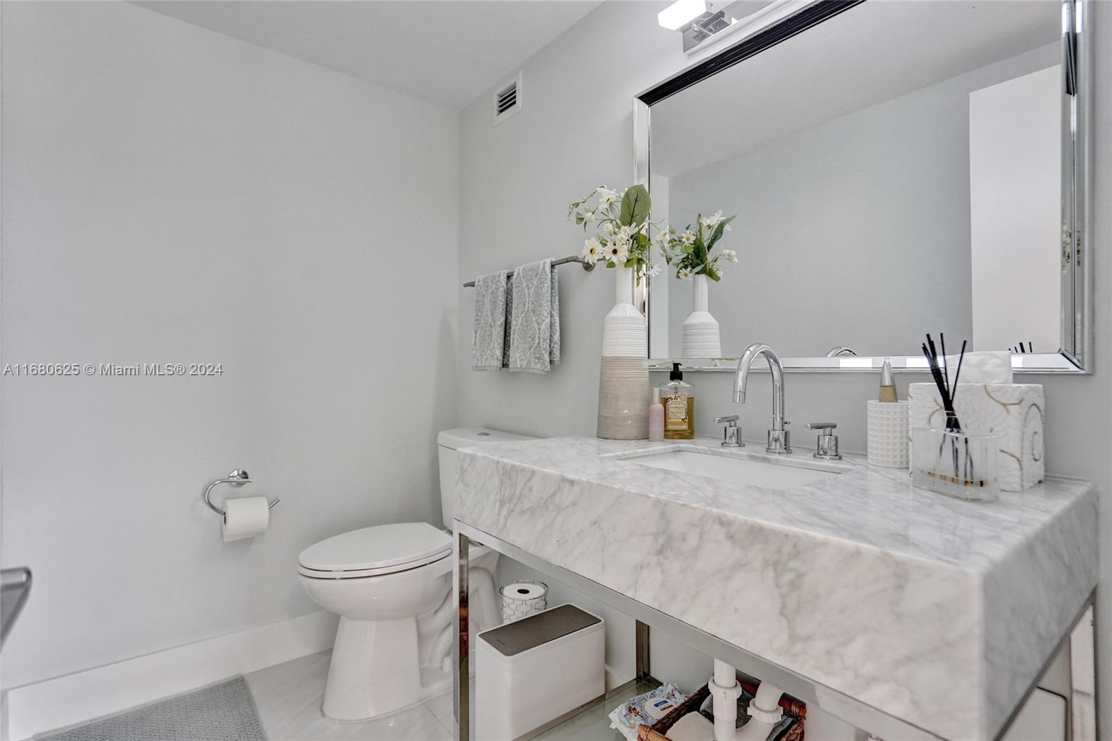 11111 Biscayne Blvd # 14H