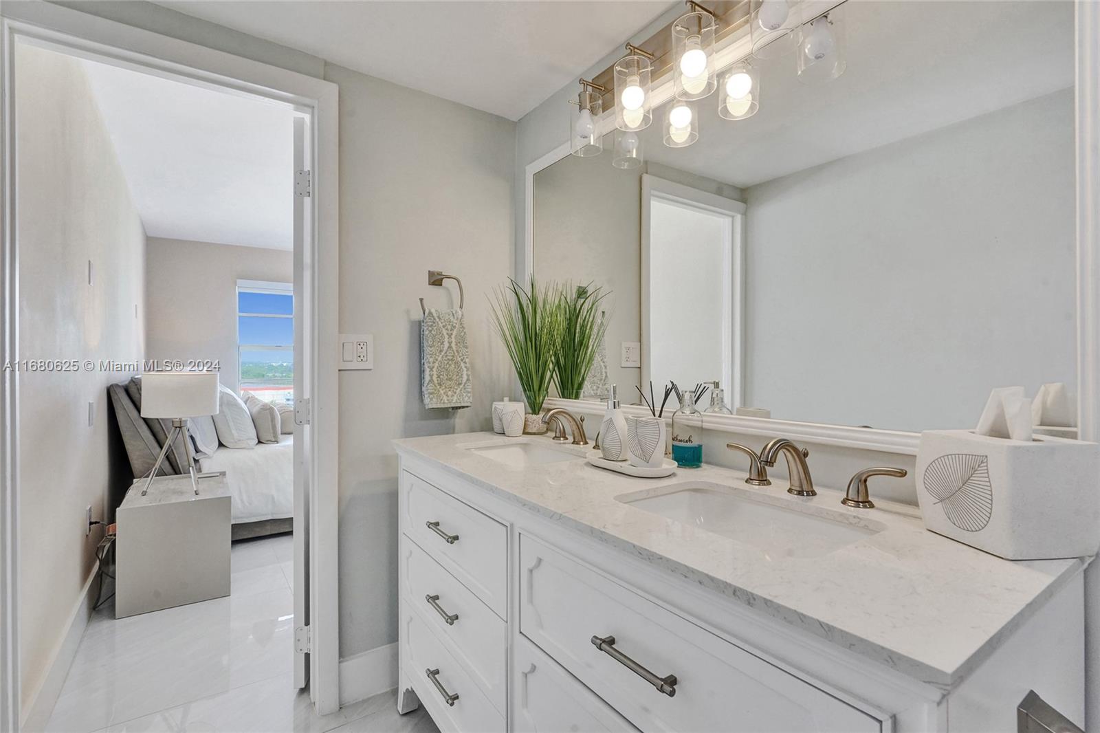 11111 Biscayne Blvd # 14H