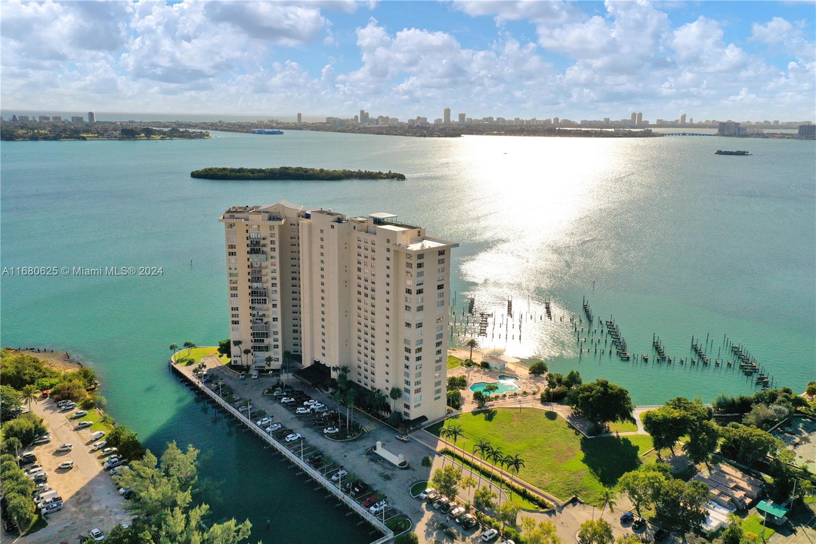 11111 Biscayne Blvd # 14H