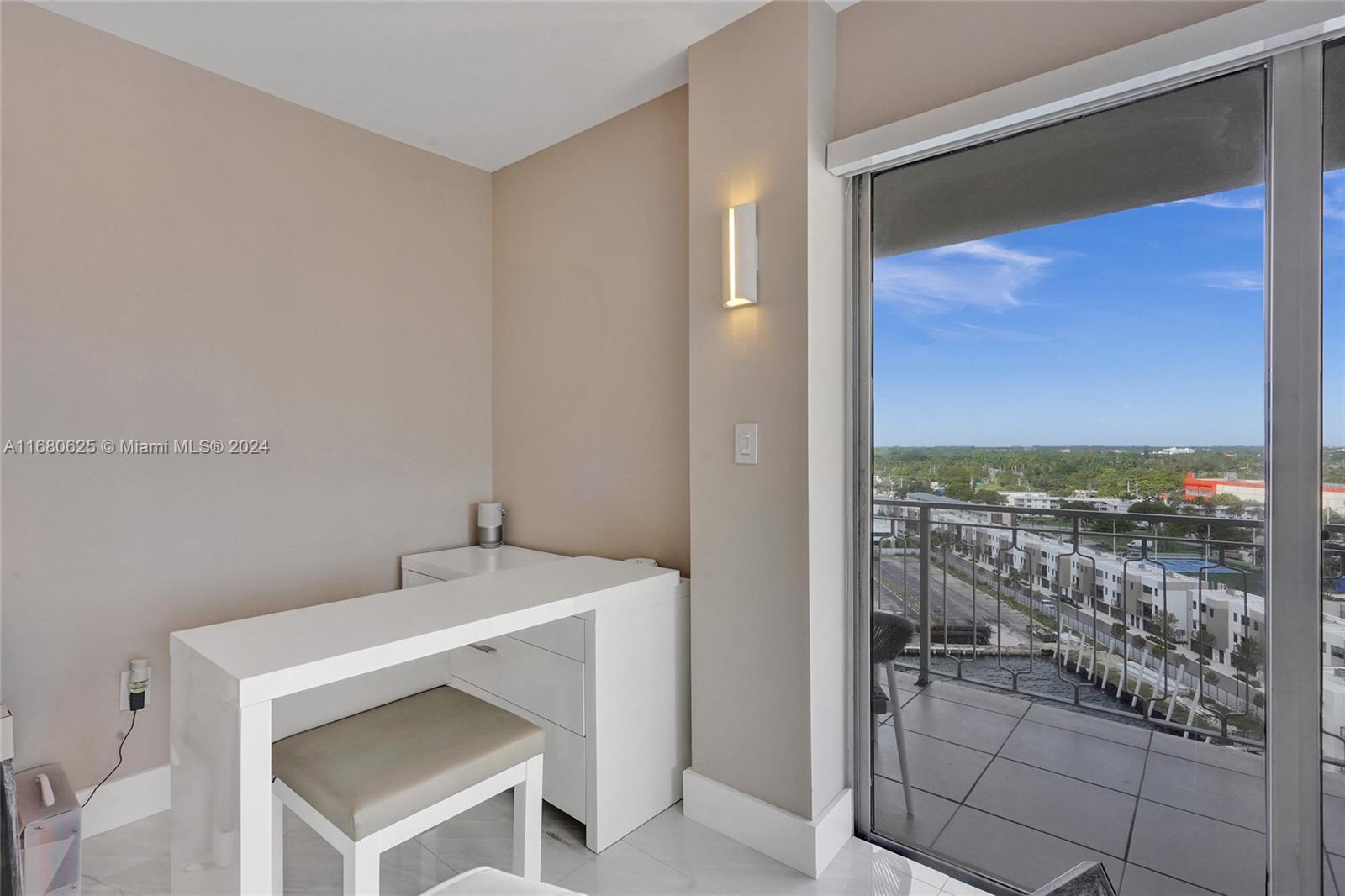 11111 Biscayne Blvd # 14H