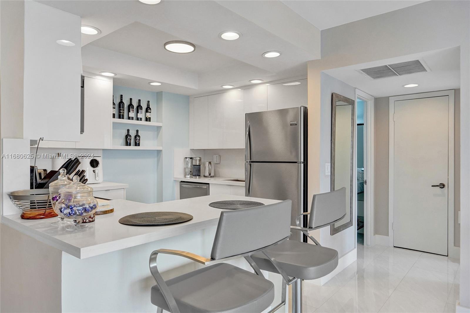 11111 Biscayne Blvd # 14H