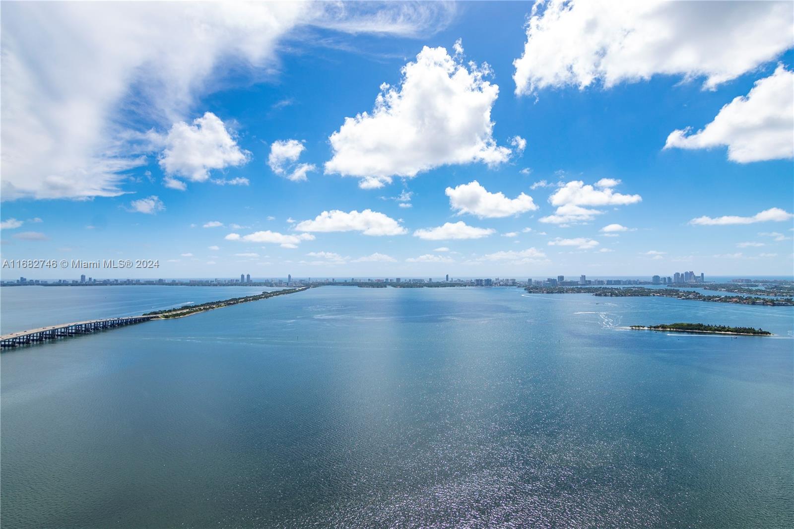 2900 NE 7th Ave # 4007