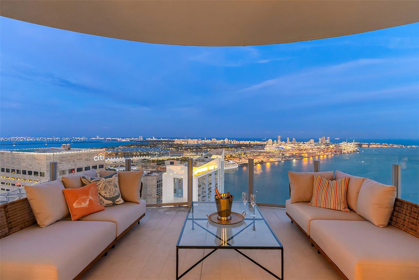 300 Biscayne Blvd Way # 4701