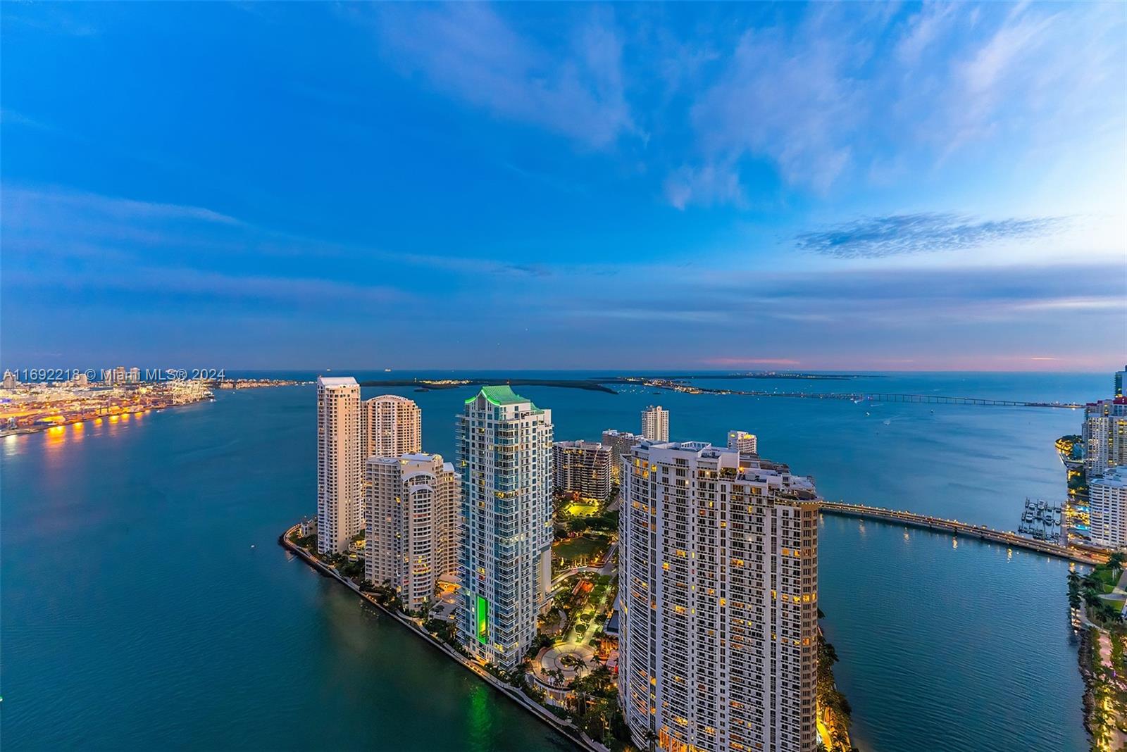 300 Biscayne Blvd Way # 4701