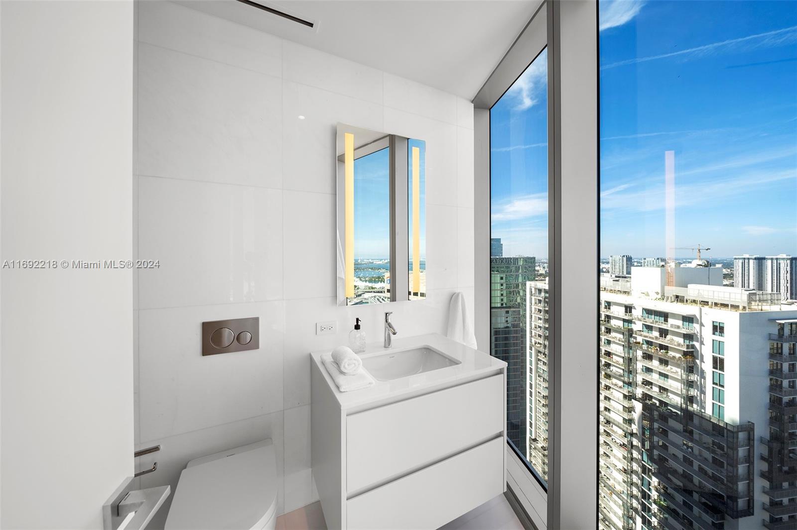 300 Biscayne Blvd Way # 4701