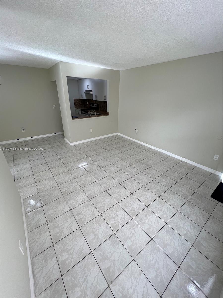 14853 SW 104th St # 12 Unit: 13-12