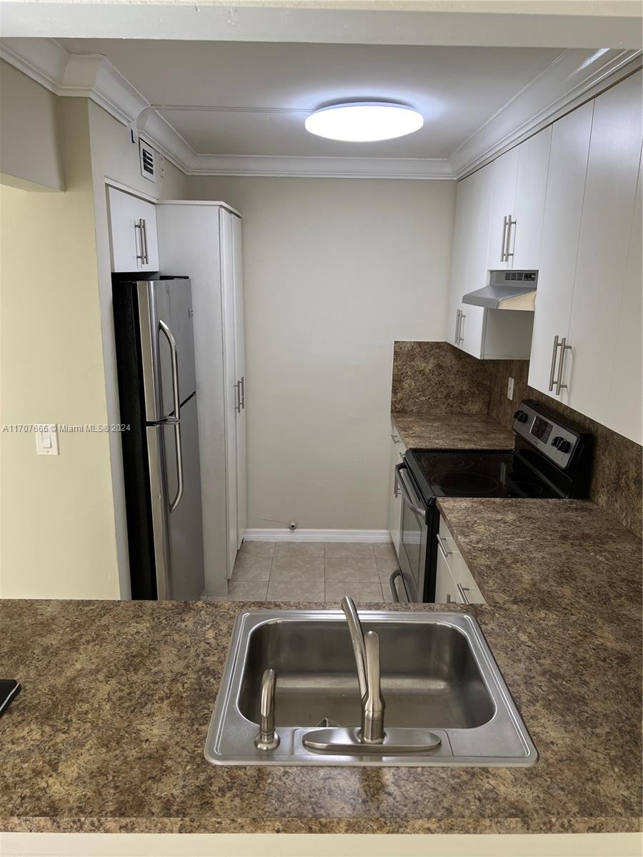 14853 SW 104th St # 12 Unit: 13-12