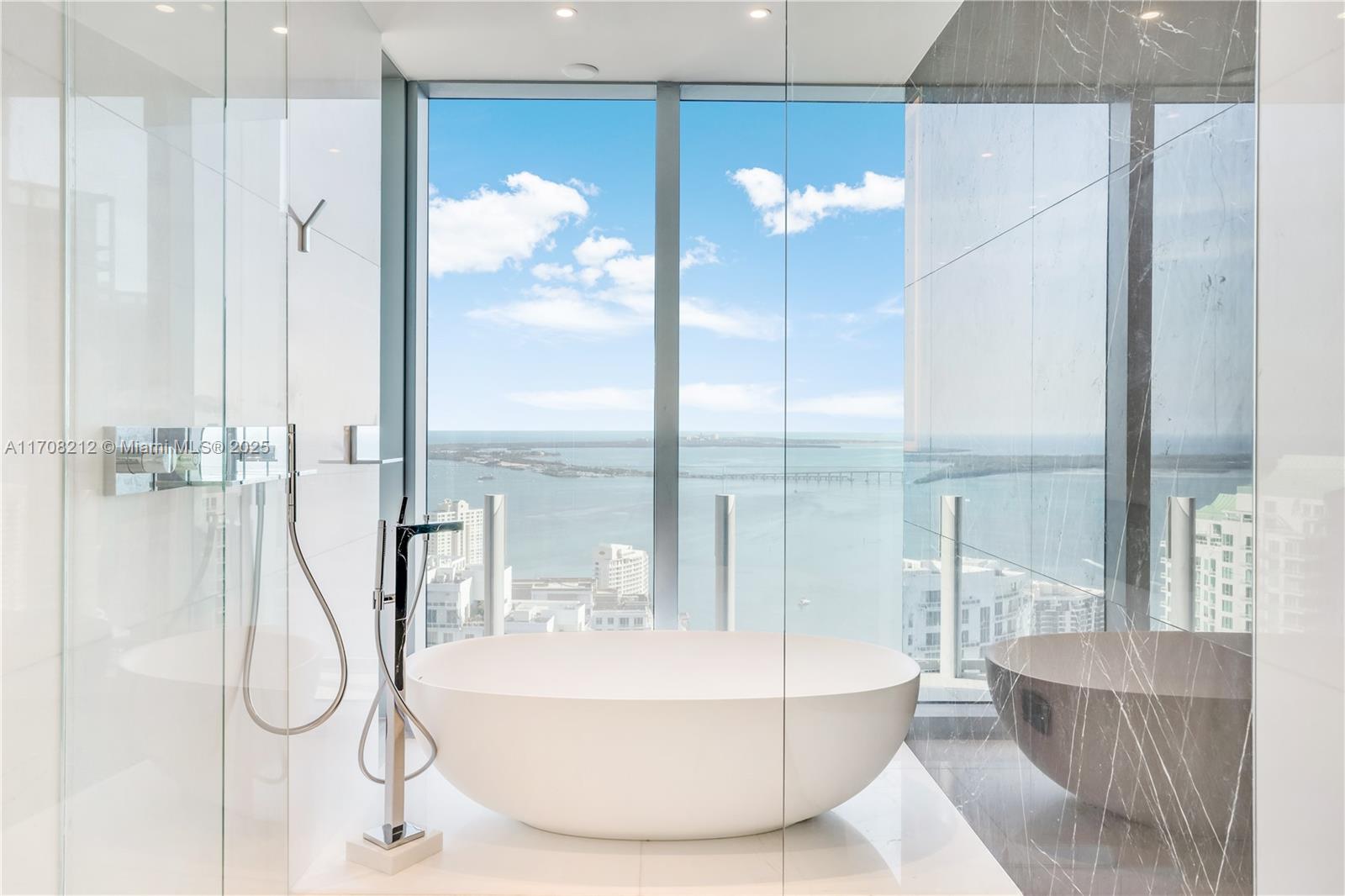 300 Biscayne Blvd Way # 4601, Miami Unit: 4601