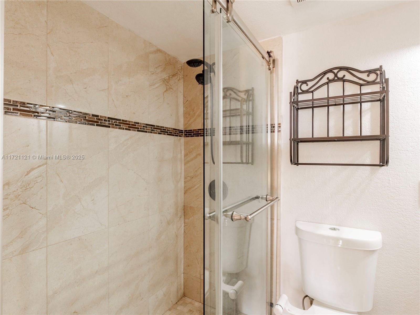 4707 NW 7th St # 8 Unit: 405-8