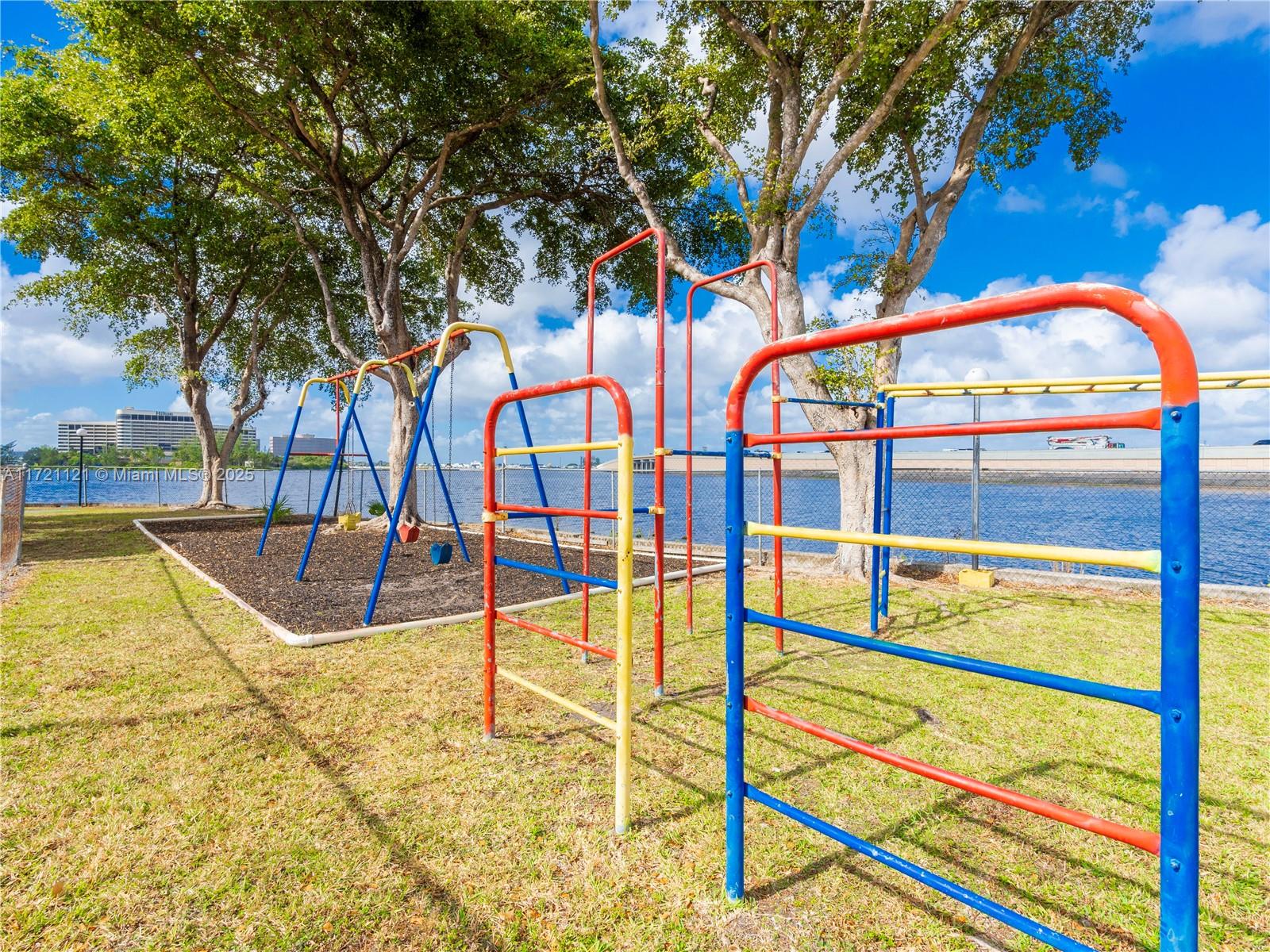 4707 NW 7th St # 8 Unit: 405-8