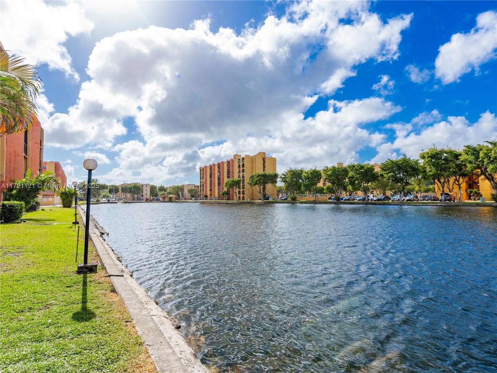 4707 NW 7th St # 8 Unit: 405-8