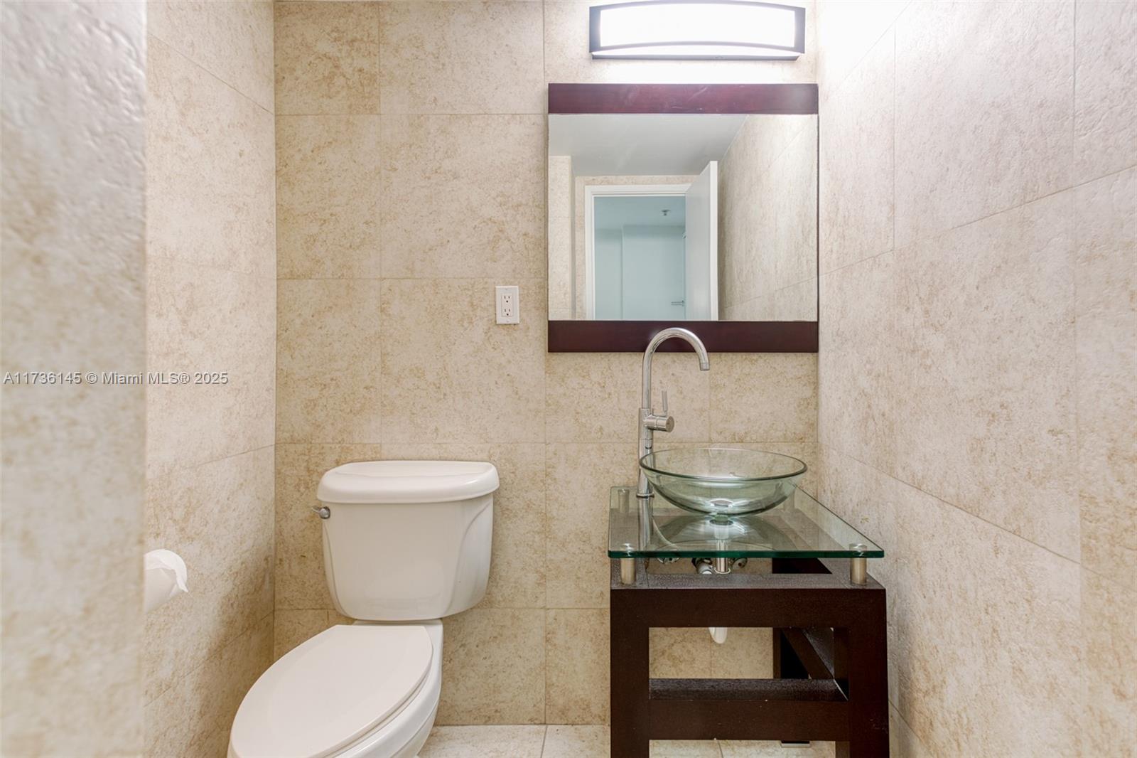 19380 Collins Ave # 406