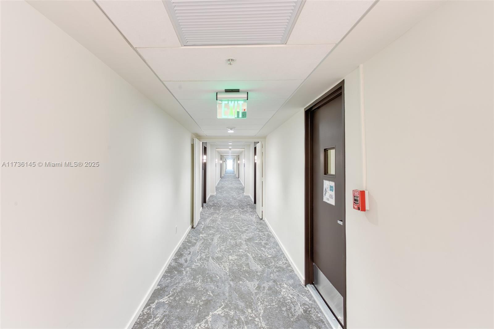 19380 Collins Ave # 406