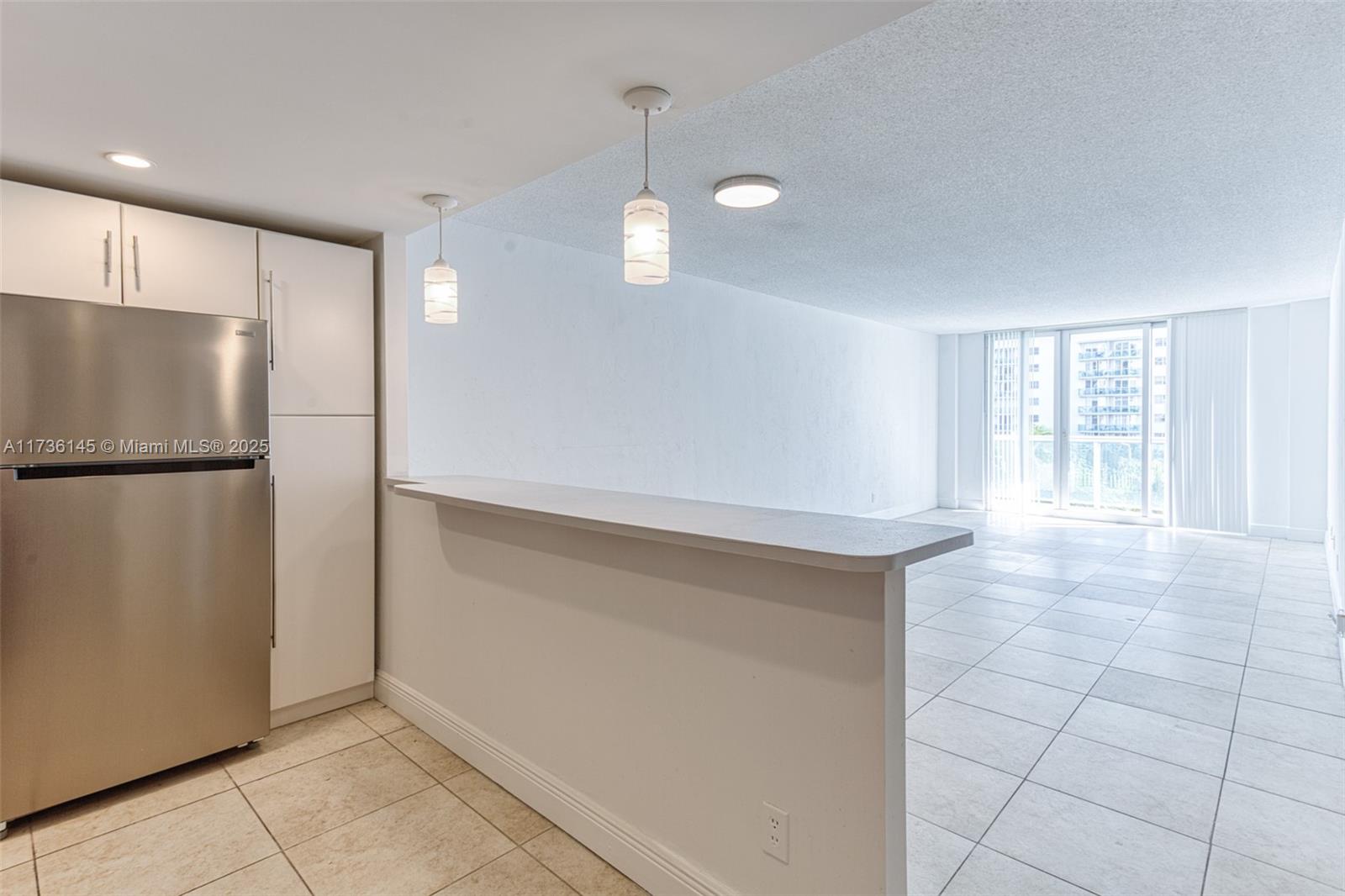 19380 Collins Ave # 406