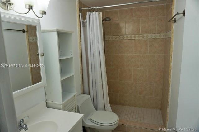 8950 NE 8th Ave # 405