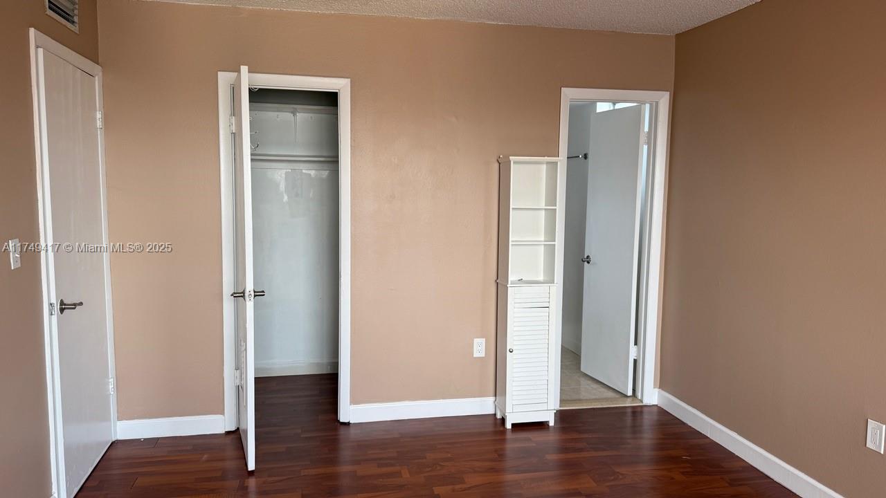 8950 NE 8th Ave # 405