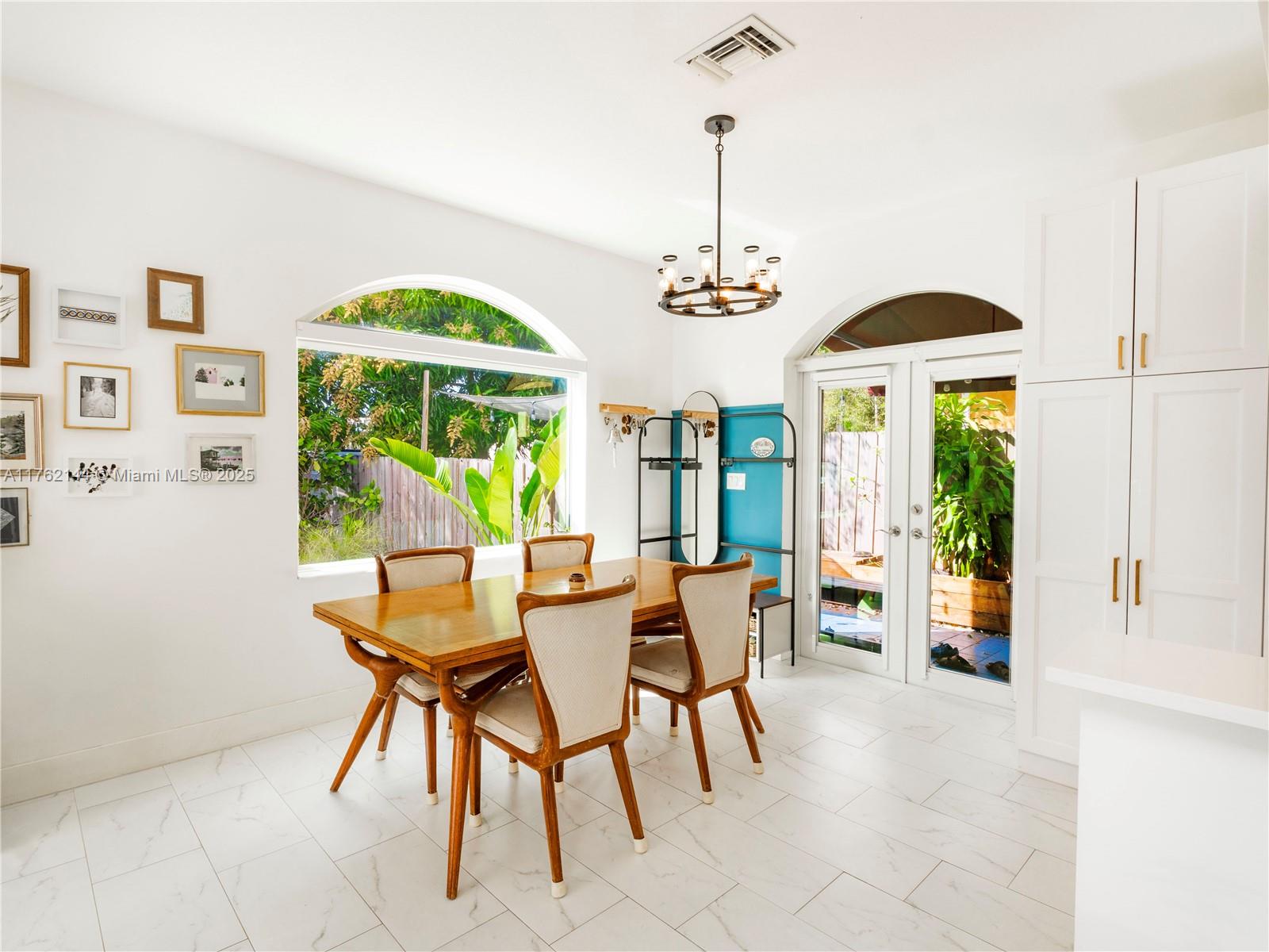 3055 Hibiscus St # 3055