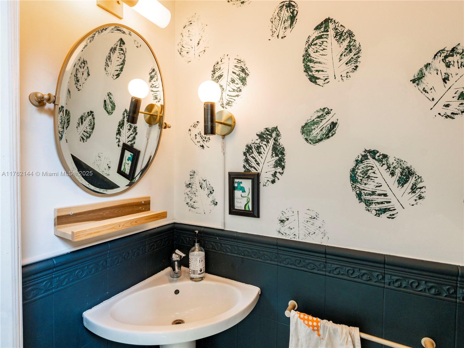 3055 Hibiscus St # 3055