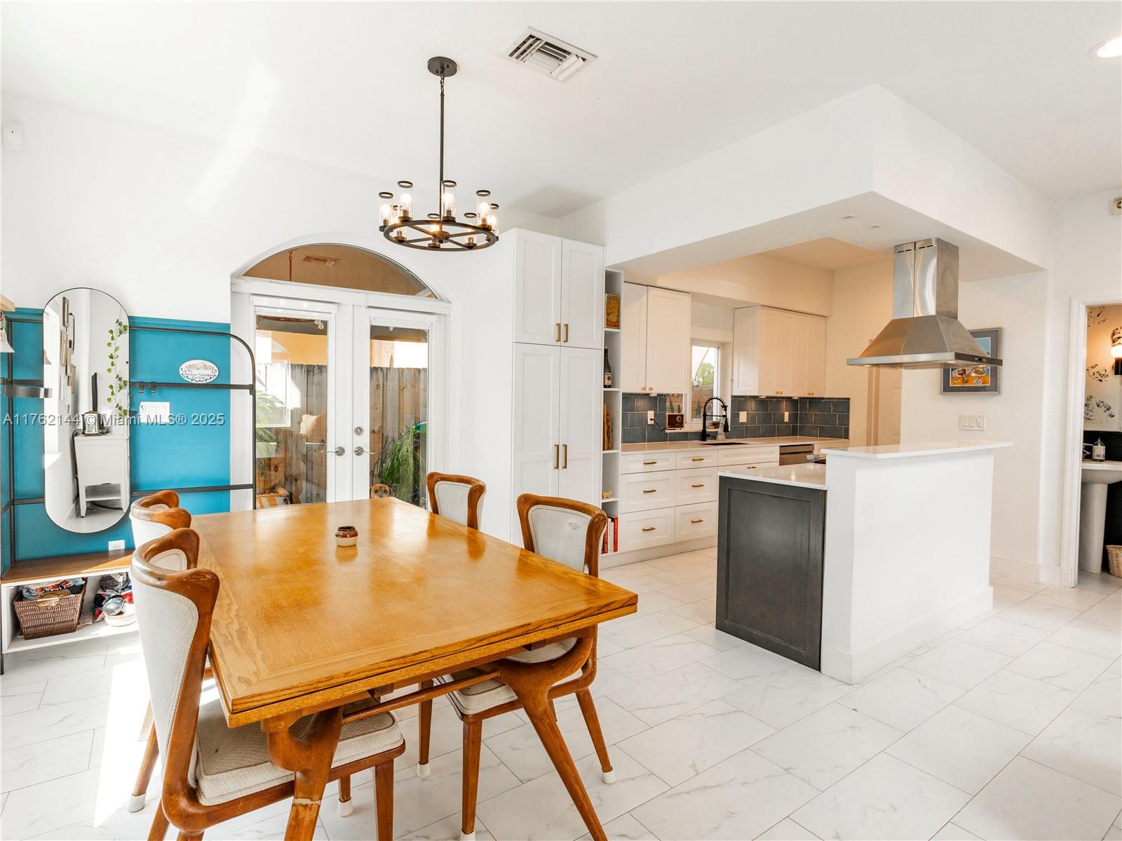 3055 Hibiscus St # 3055