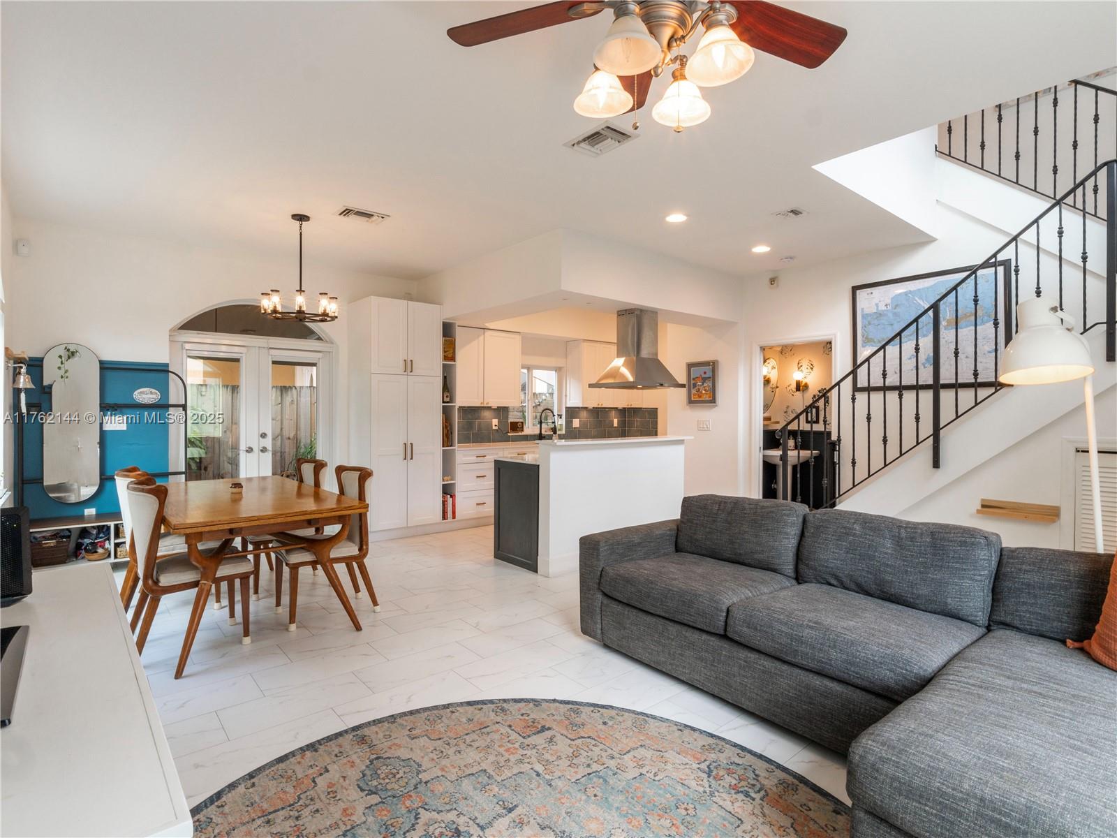 3055 Hibiscus St # 3055