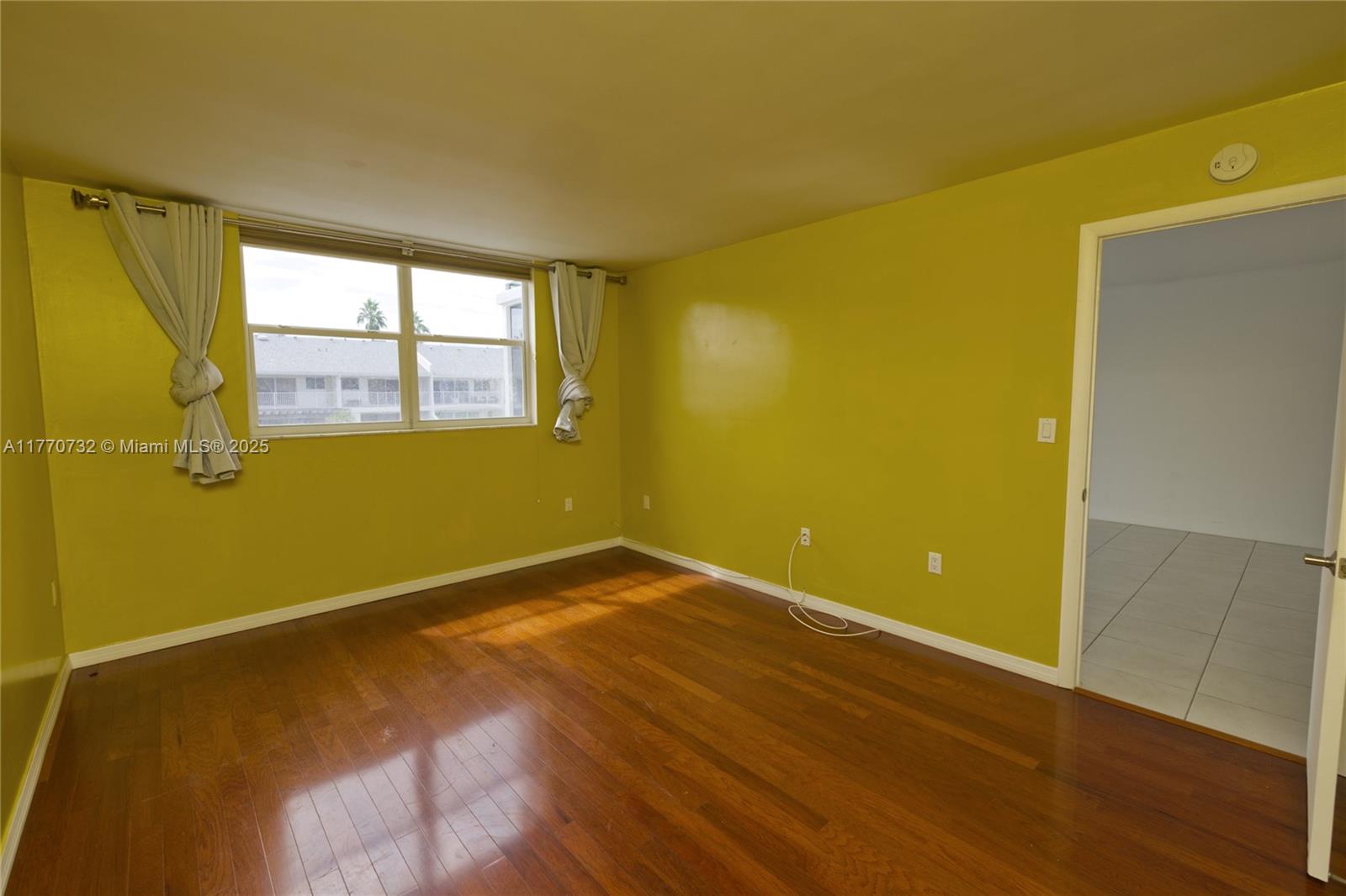 3750 NE 169th St # 205