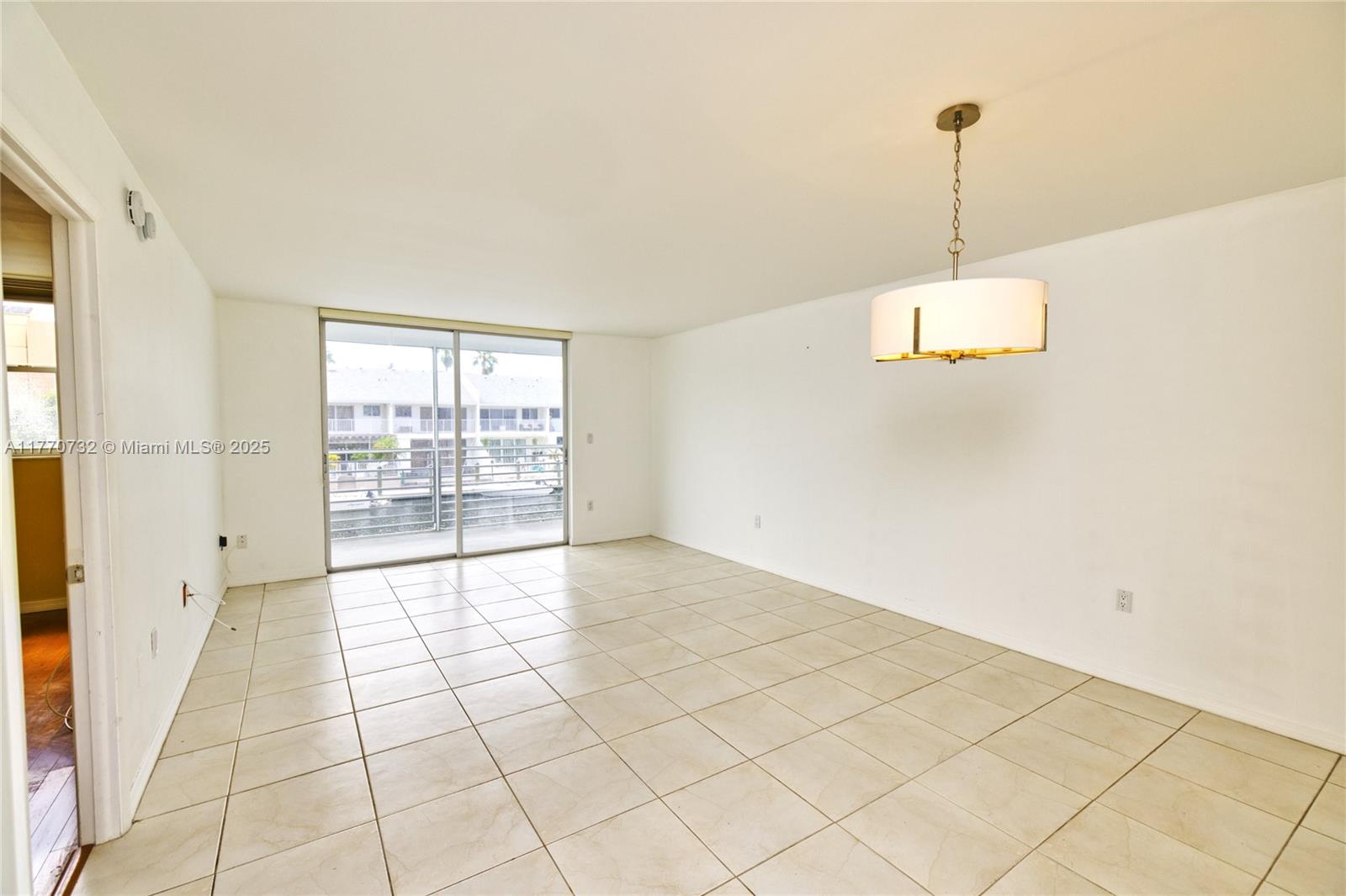 3750 NE 169th St # 205