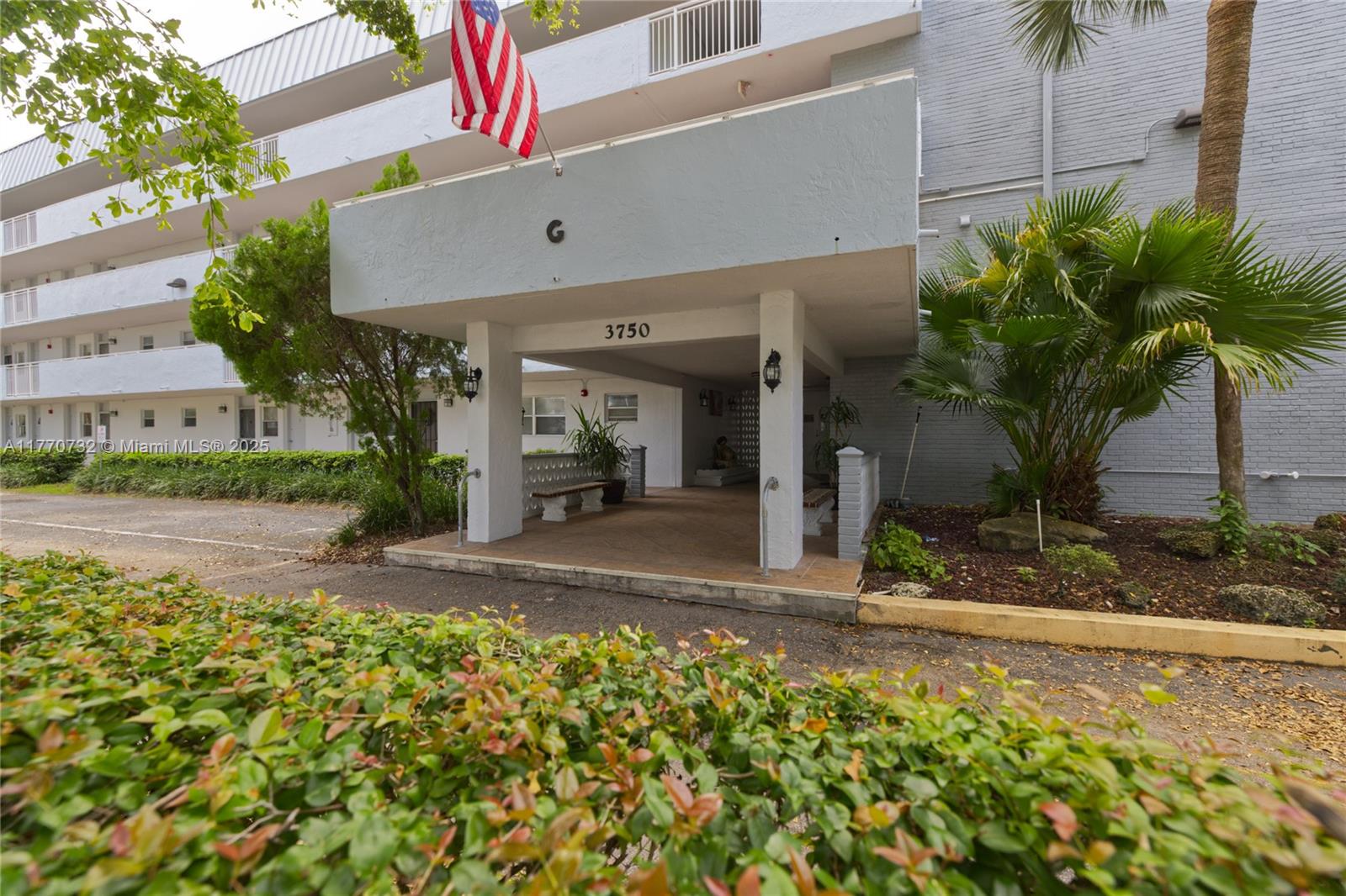 3750 NE 169th St # 205