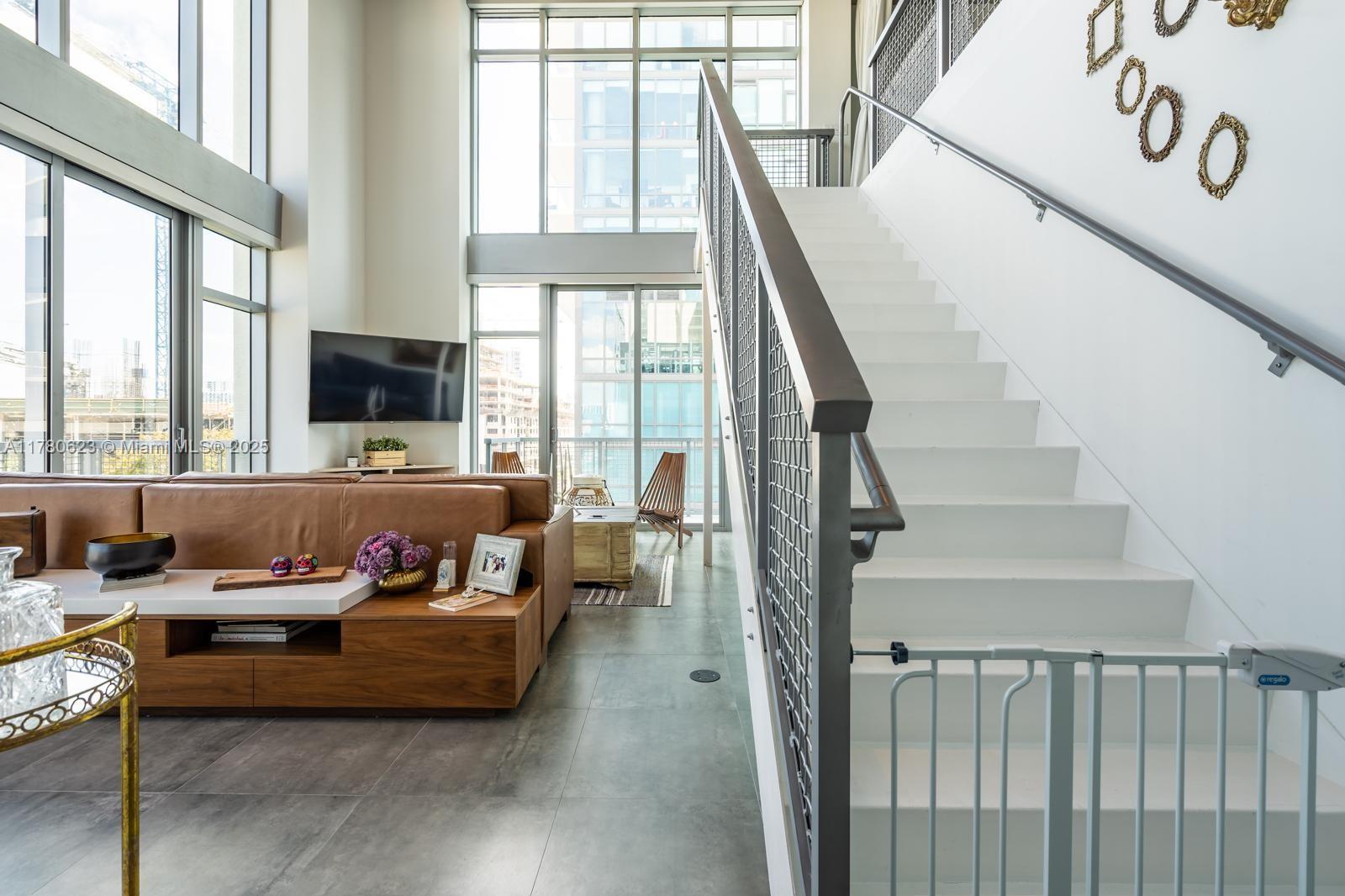 3301 NE 1st Ave # 11 Unit: PH-11