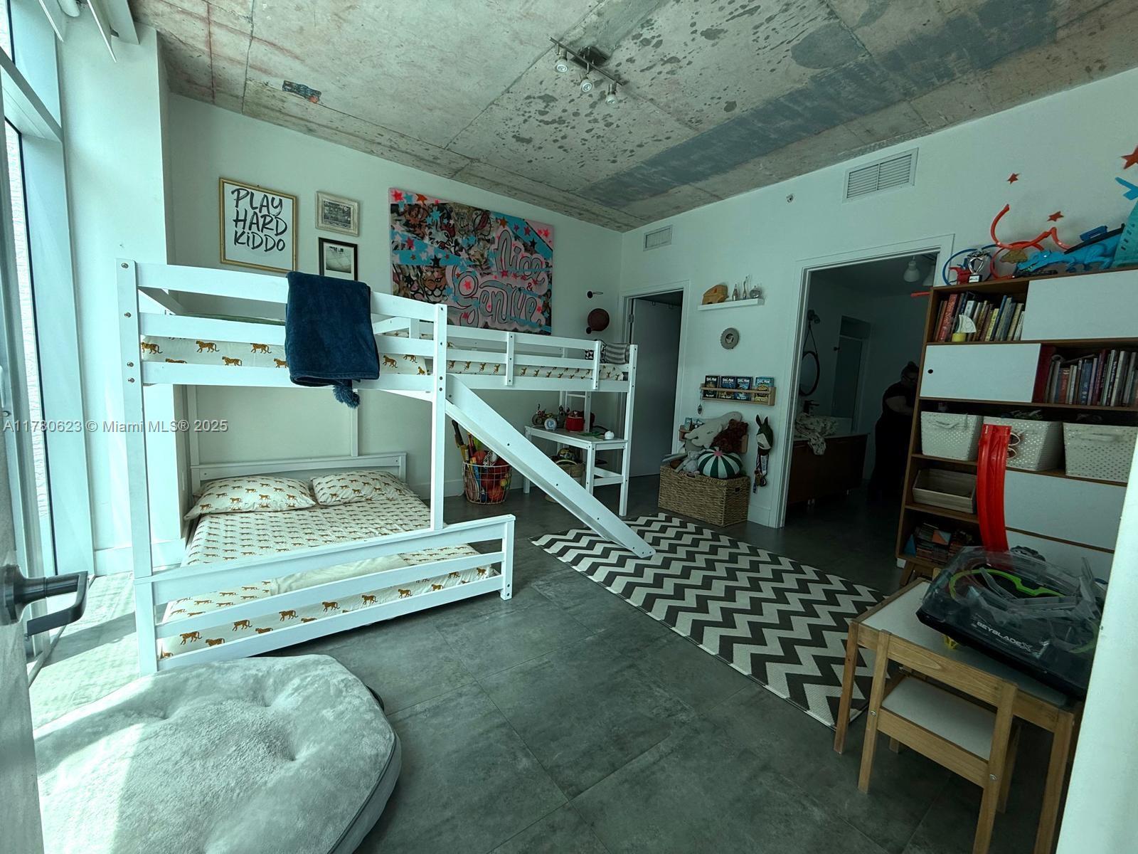 3301 NE 1st Ave # 11 Unit: PH-11