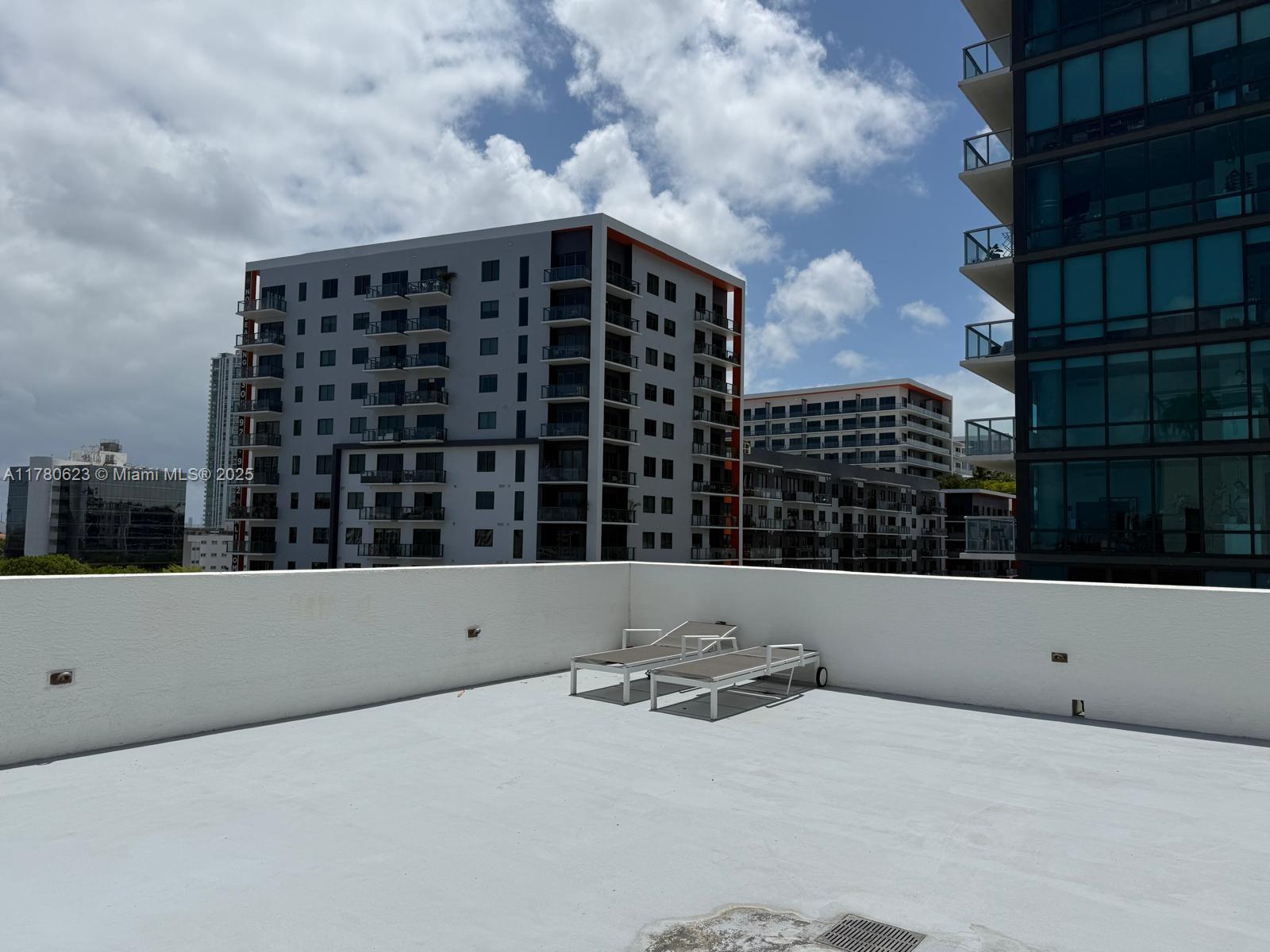 3301 NE 1st Ave # 11 Unit: PH-11