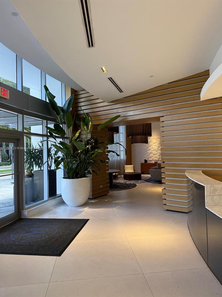 3301 NE 1st Ave # 11 Unit: PH-11