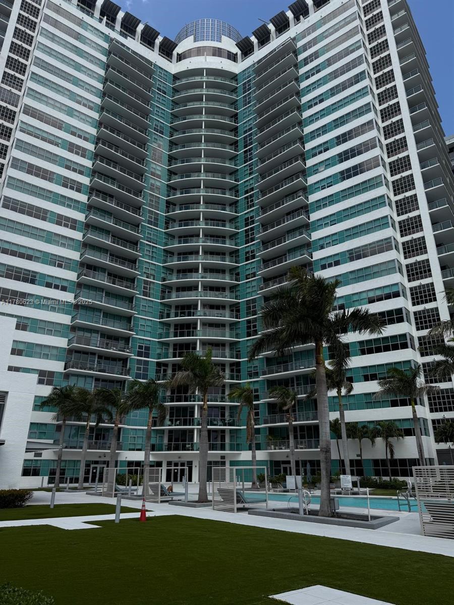 3301 NE 1st Ave # 11 Unit: PH-11