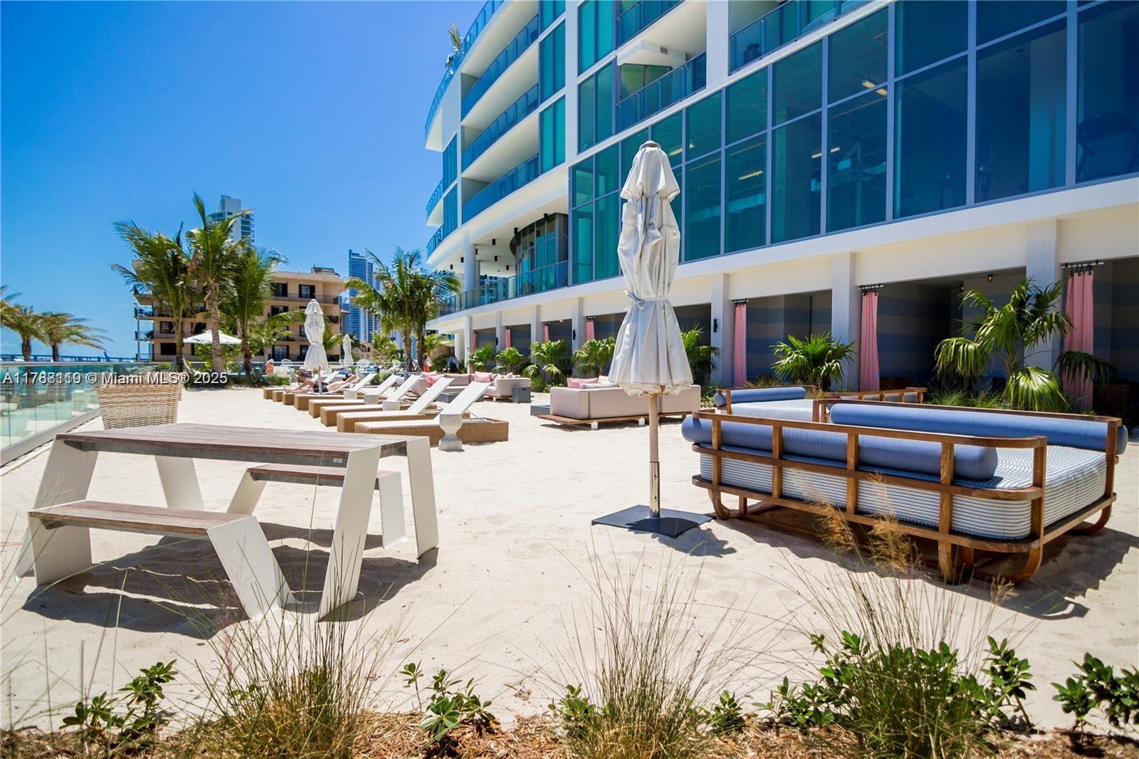 2900 NE 7th Ave # 3007