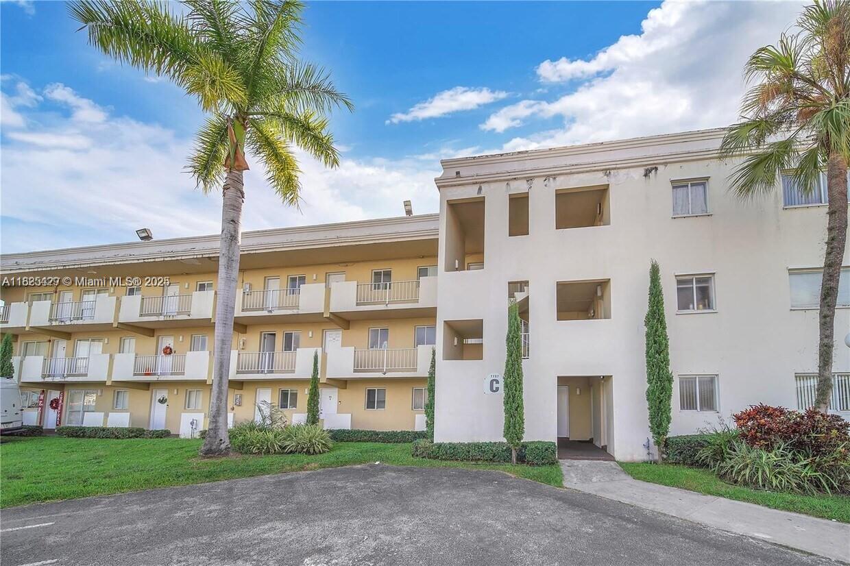 7737 SW 88th St # C314