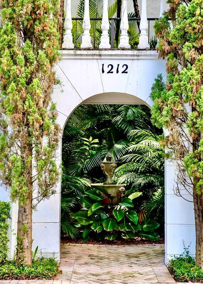 1212 SE 2nd Ct # 103