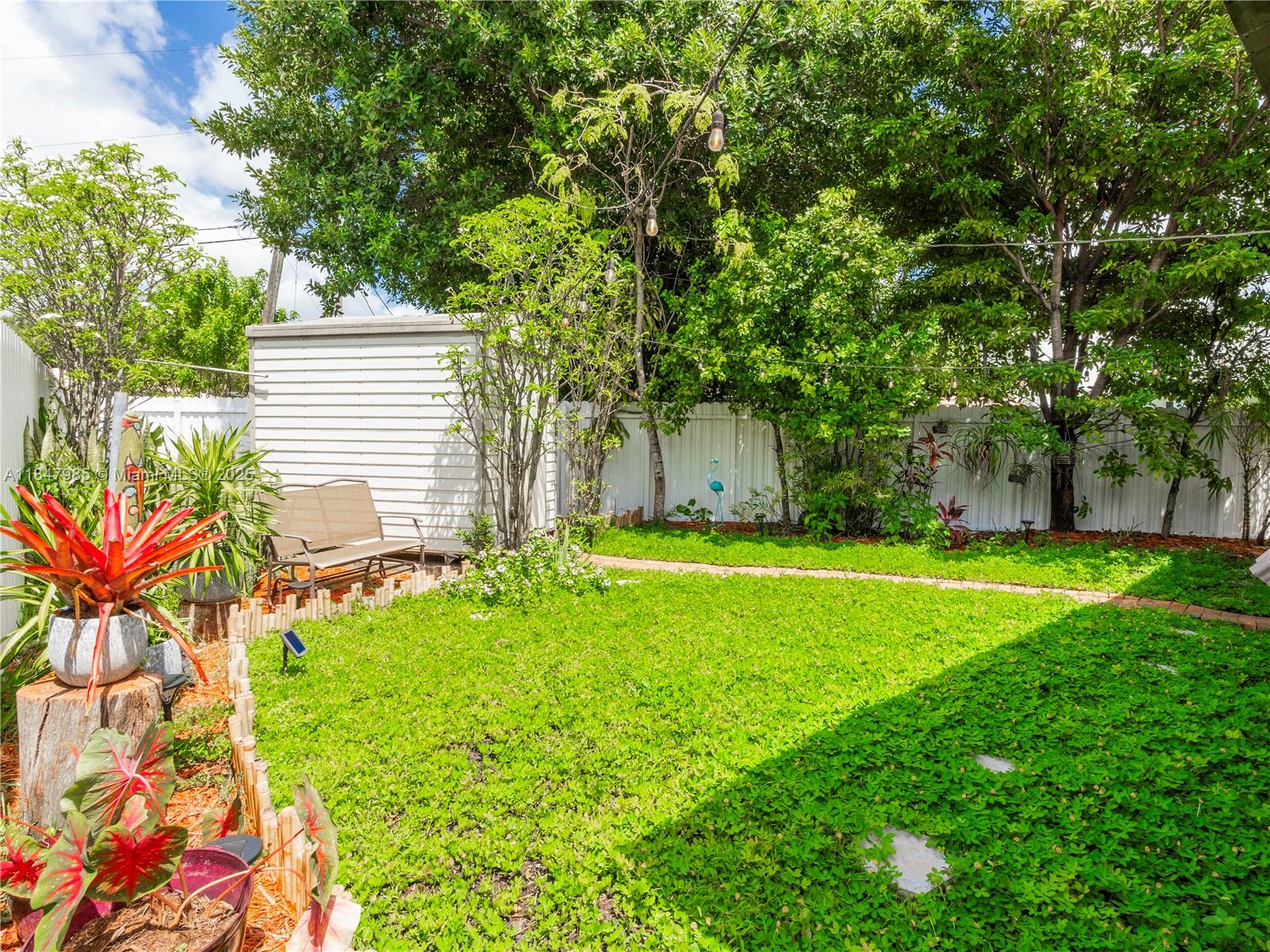32 Hammond Dr