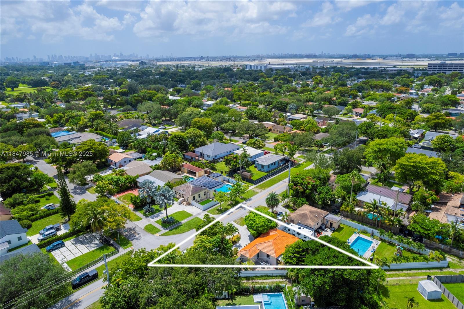 32 Hammond Dr