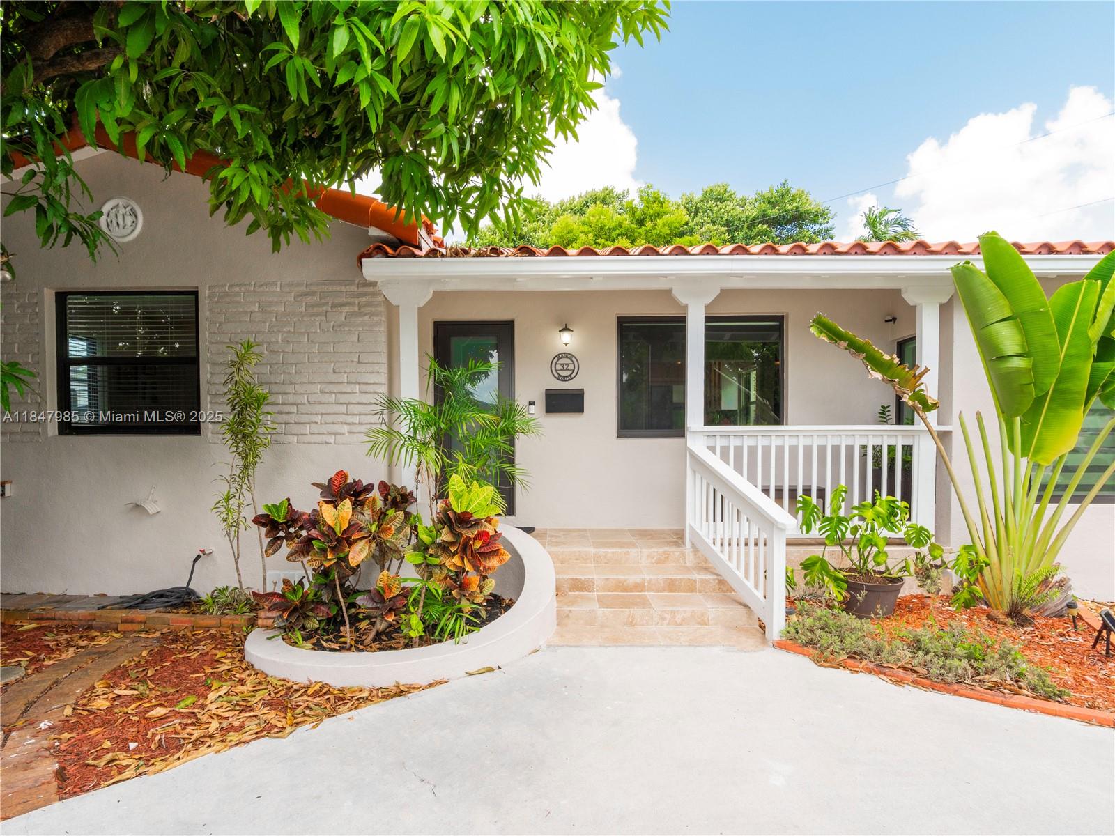32 Hammond Dr