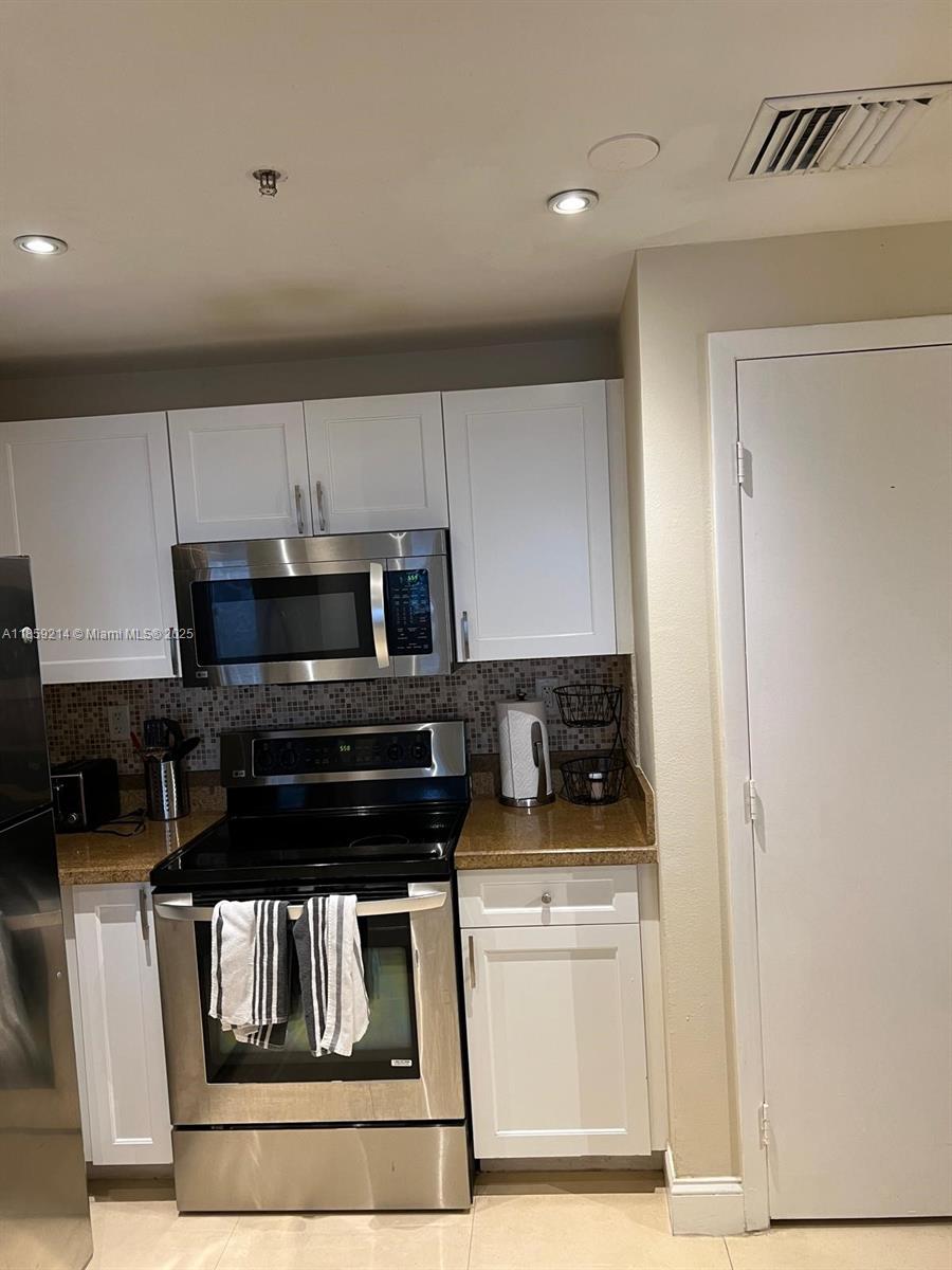 185 SE 14th Ter # 809