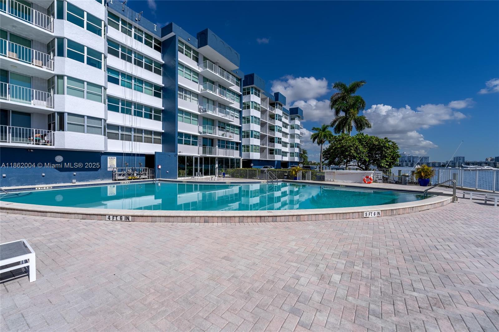 16546 NE 26th Ave # 4F